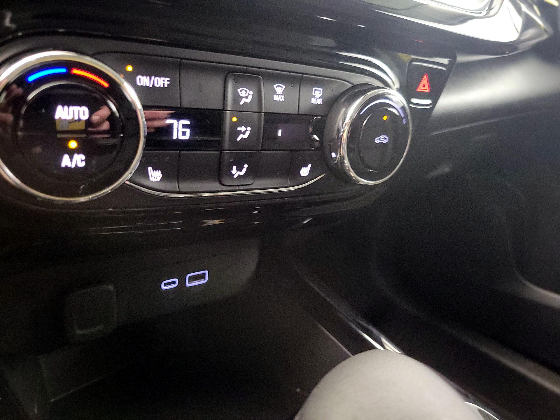 Thumbnail: 2025 Chevrolet Trax - 16