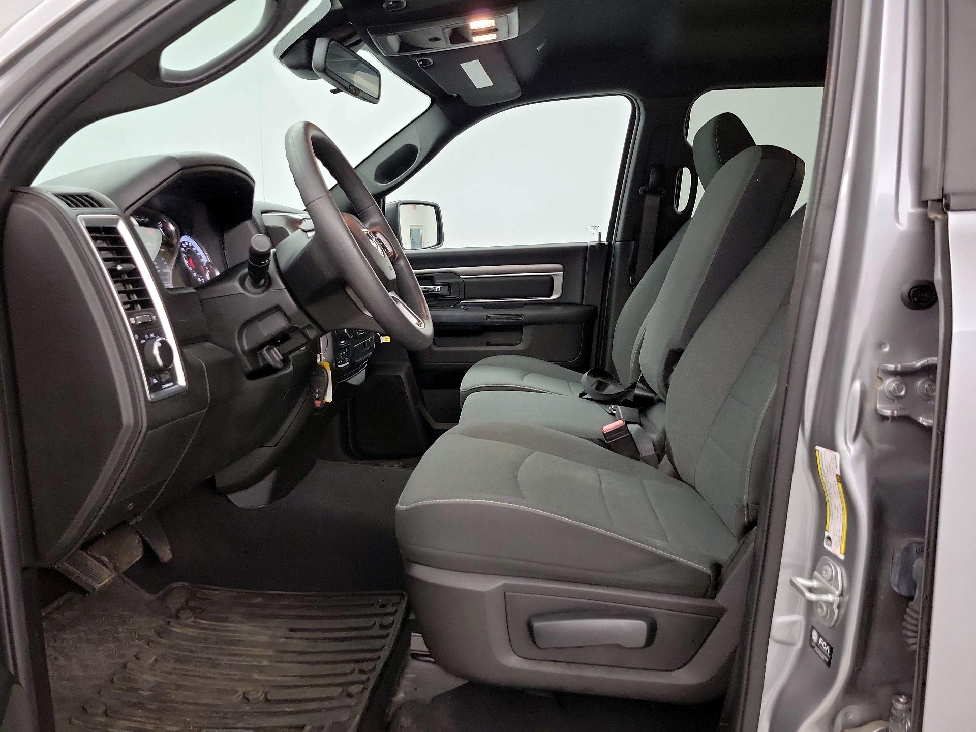 Thumbnail: 2021 RAM 1500 Classic - 11