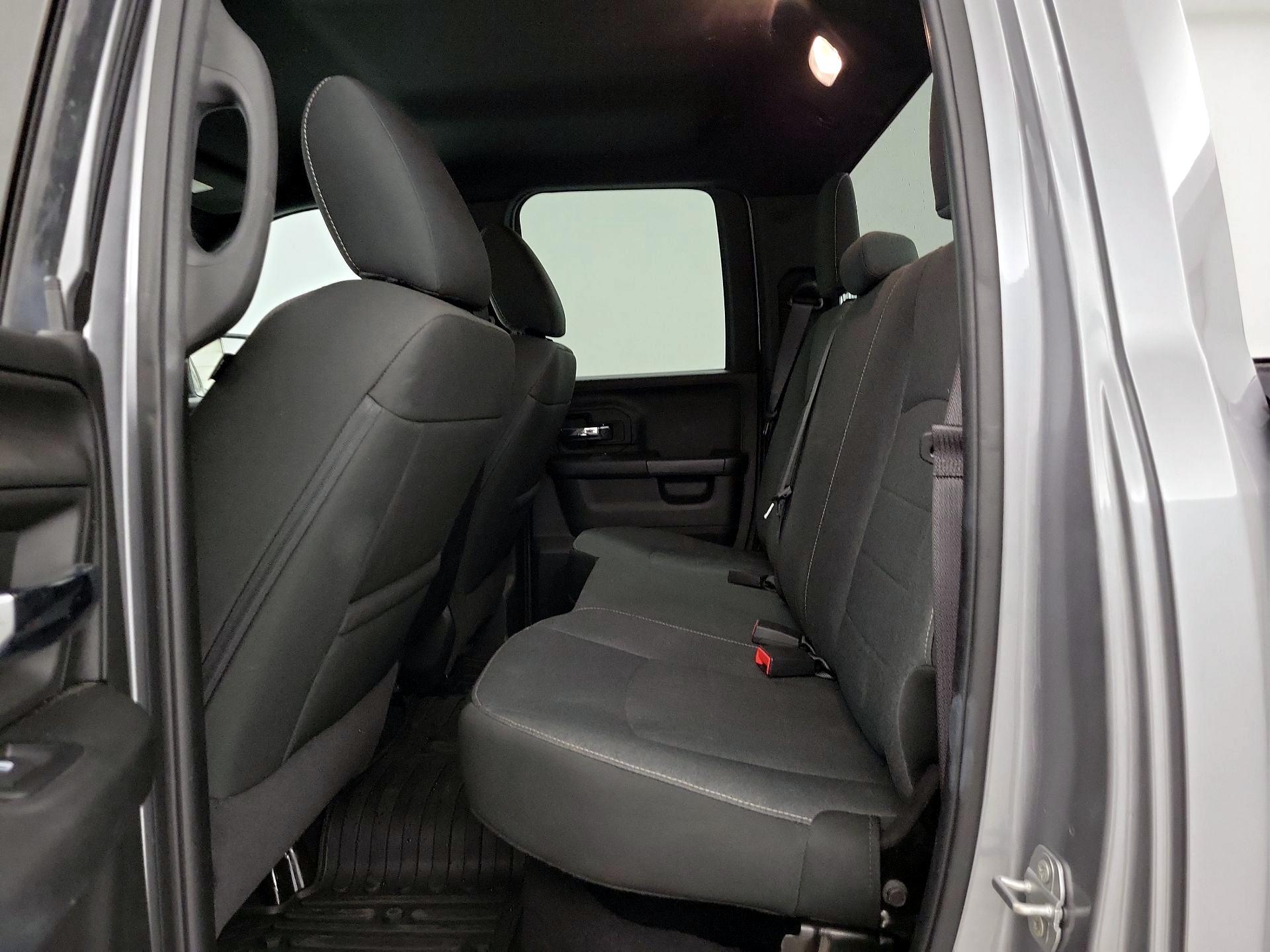 Thumbnail: 2021 RAM 1500 Classic - 19