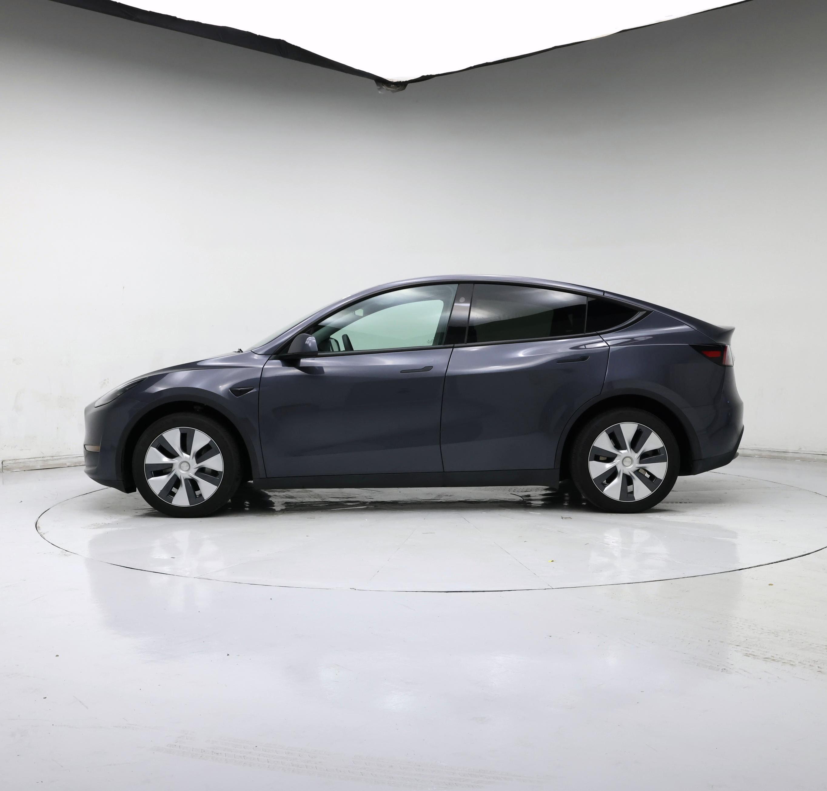 Thumbnail: 2023 Tesla Model Y - 3