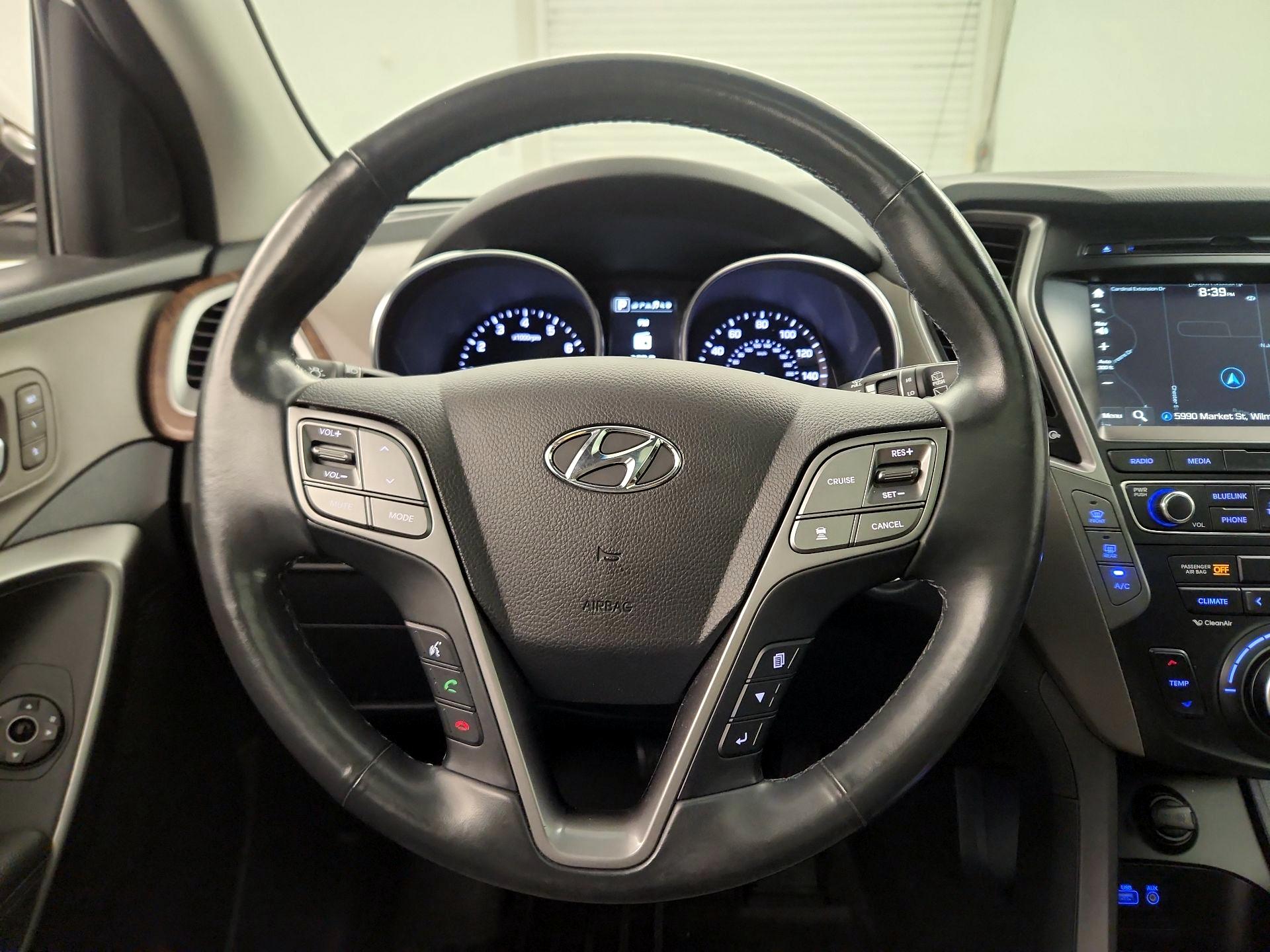 Thumbnail: 2017 Hyundai Santa Fe - 10