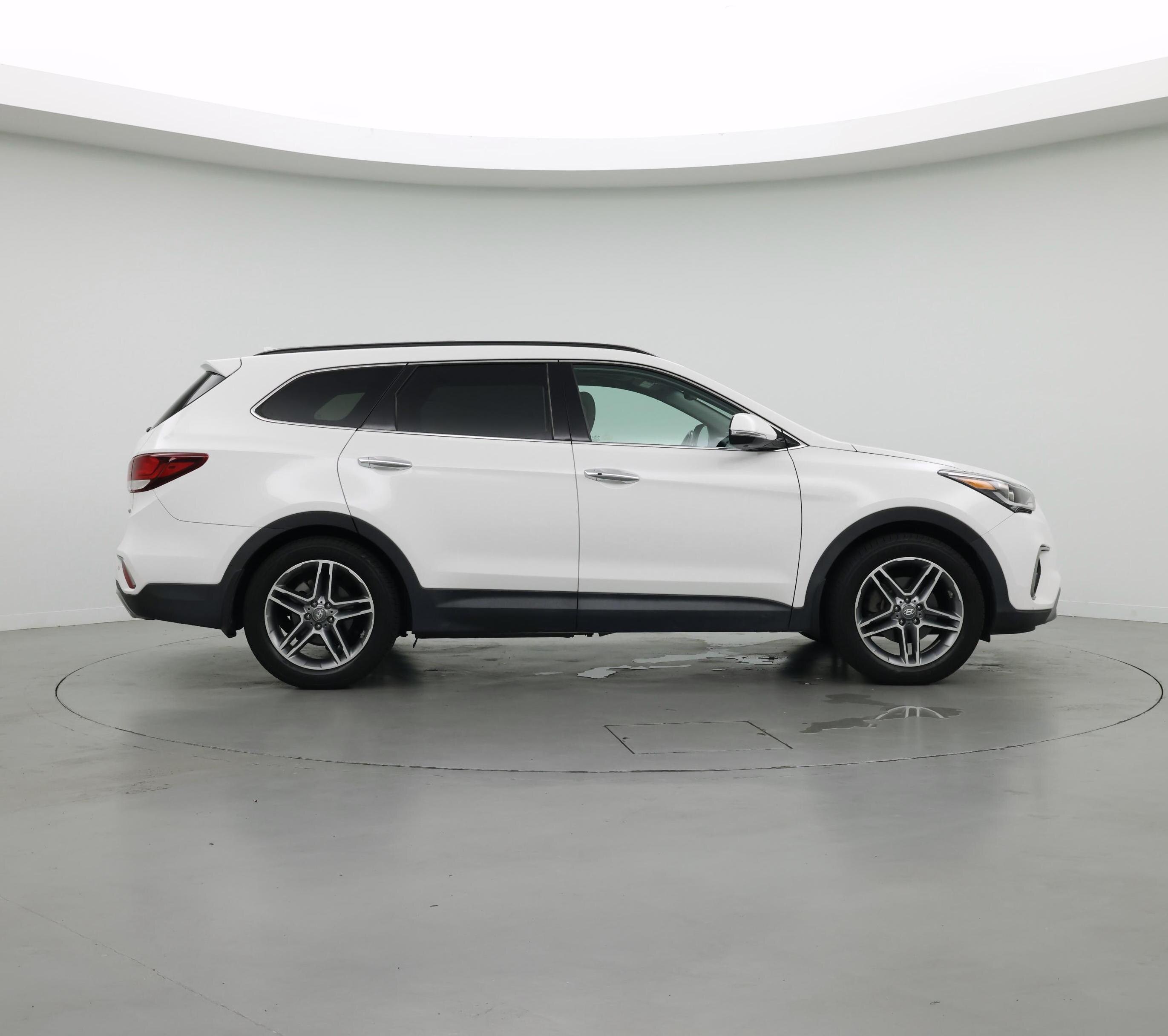Thumbnail: 2017 Hyundai Santa Fe - 7