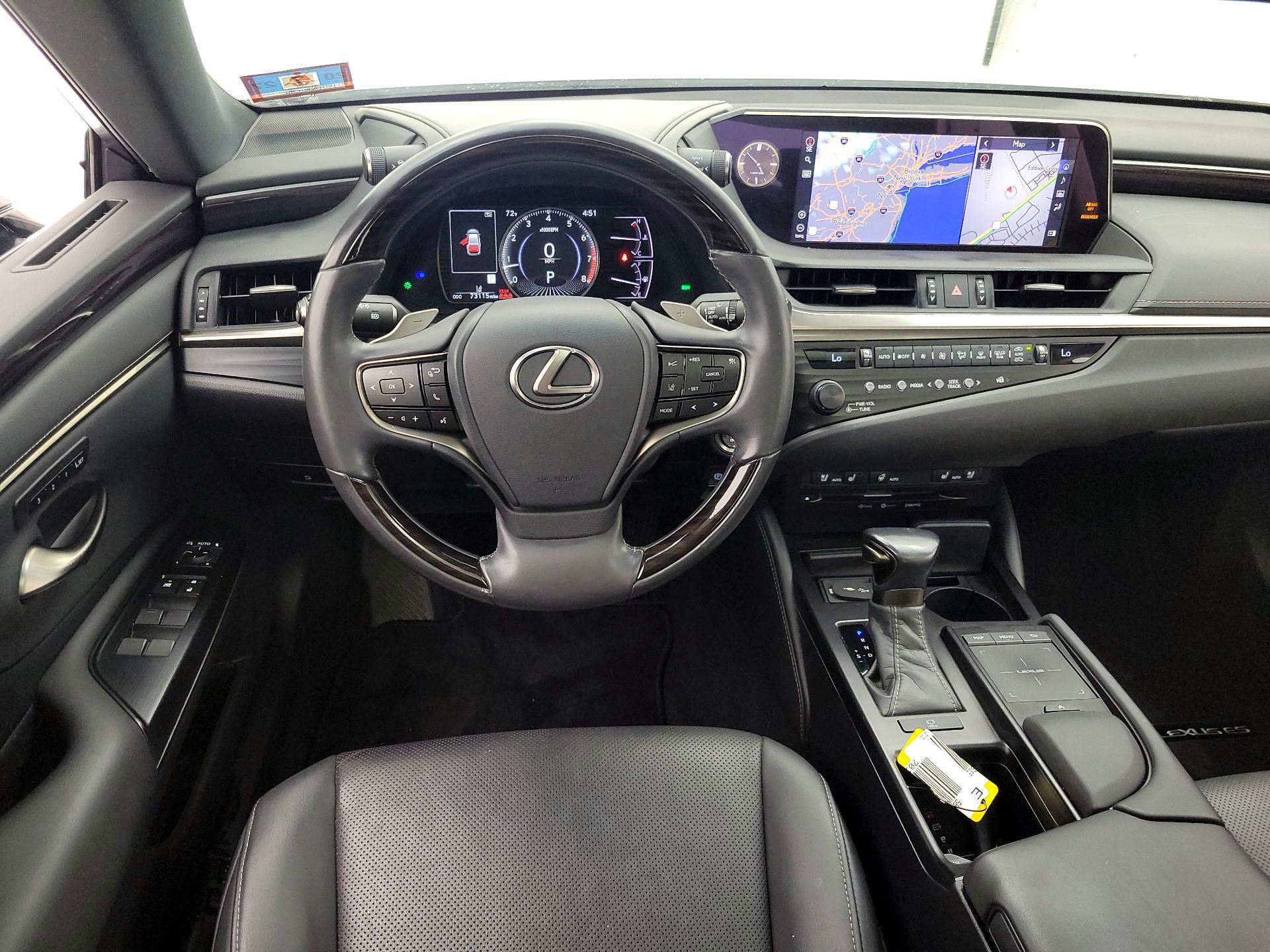 Thumbnail: 2020 Lexus ES - 10