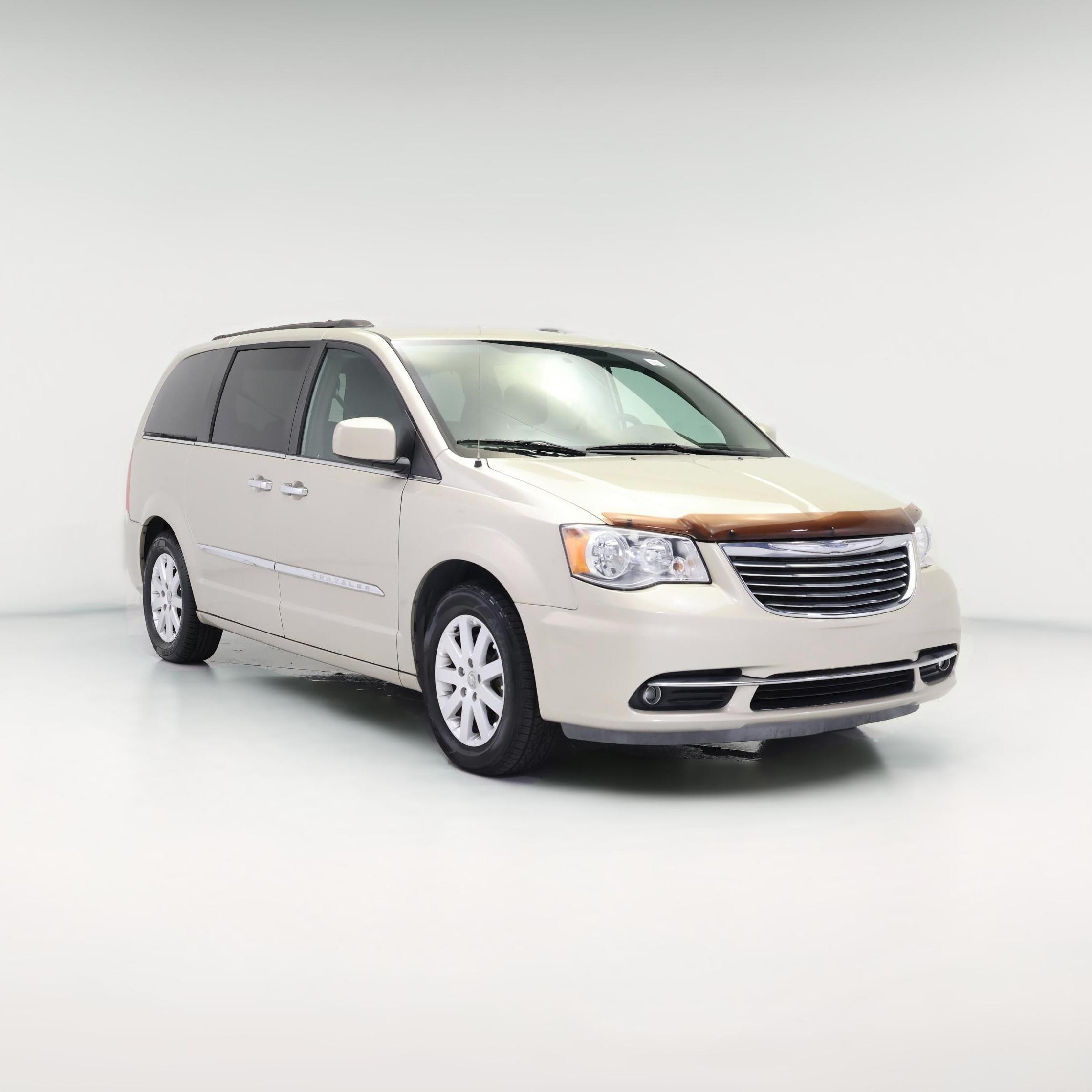 Thumbnail: 2015 Chrysler Town & Country - 1