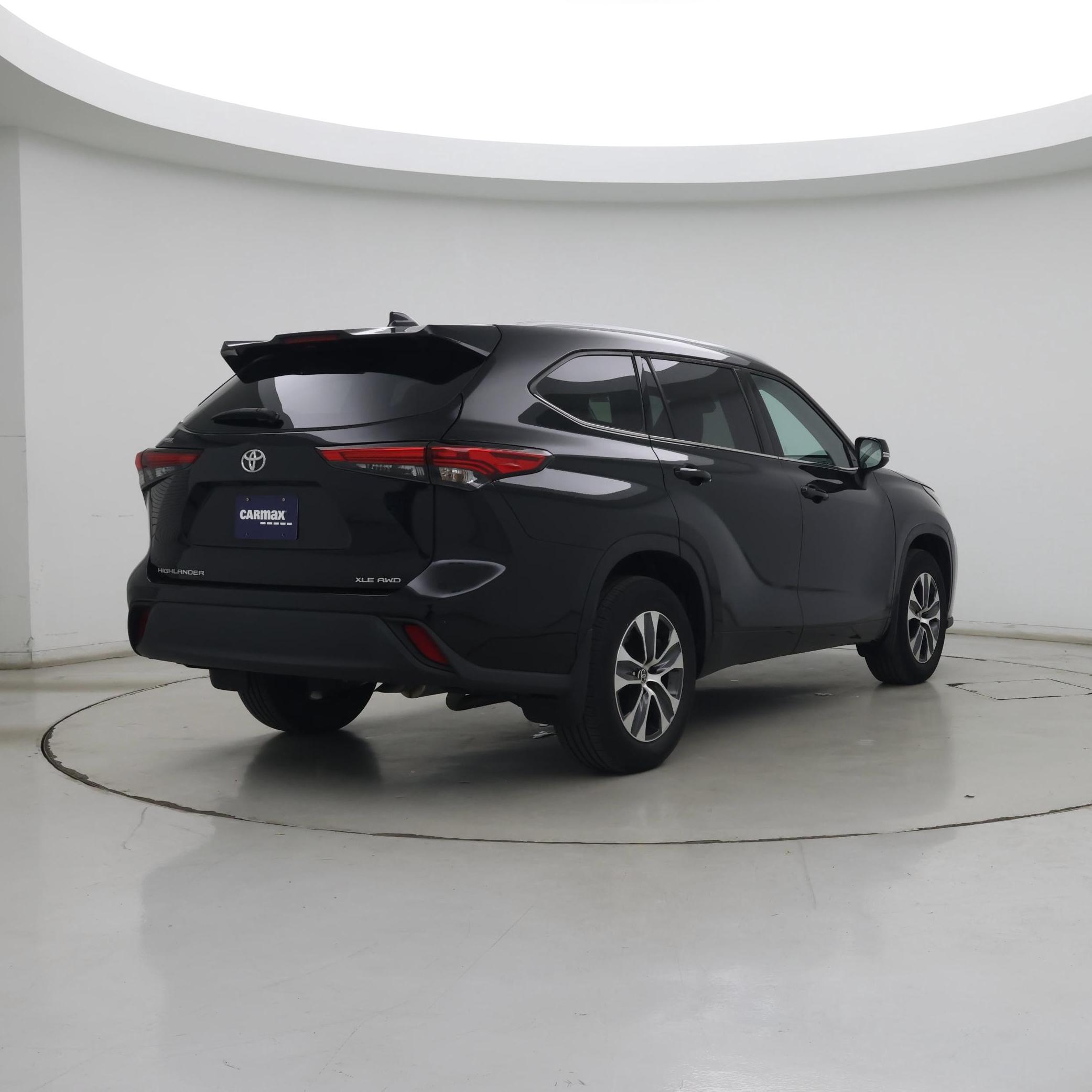 Thumbnail: 2022 Toyota Highlander - 8