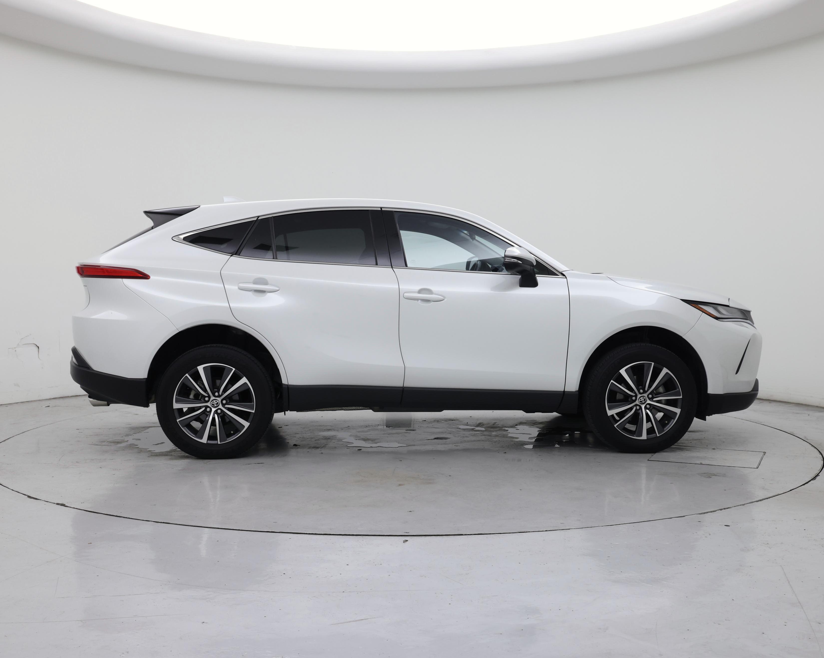 Thumbnail: 2024 Toyota Venza - 7