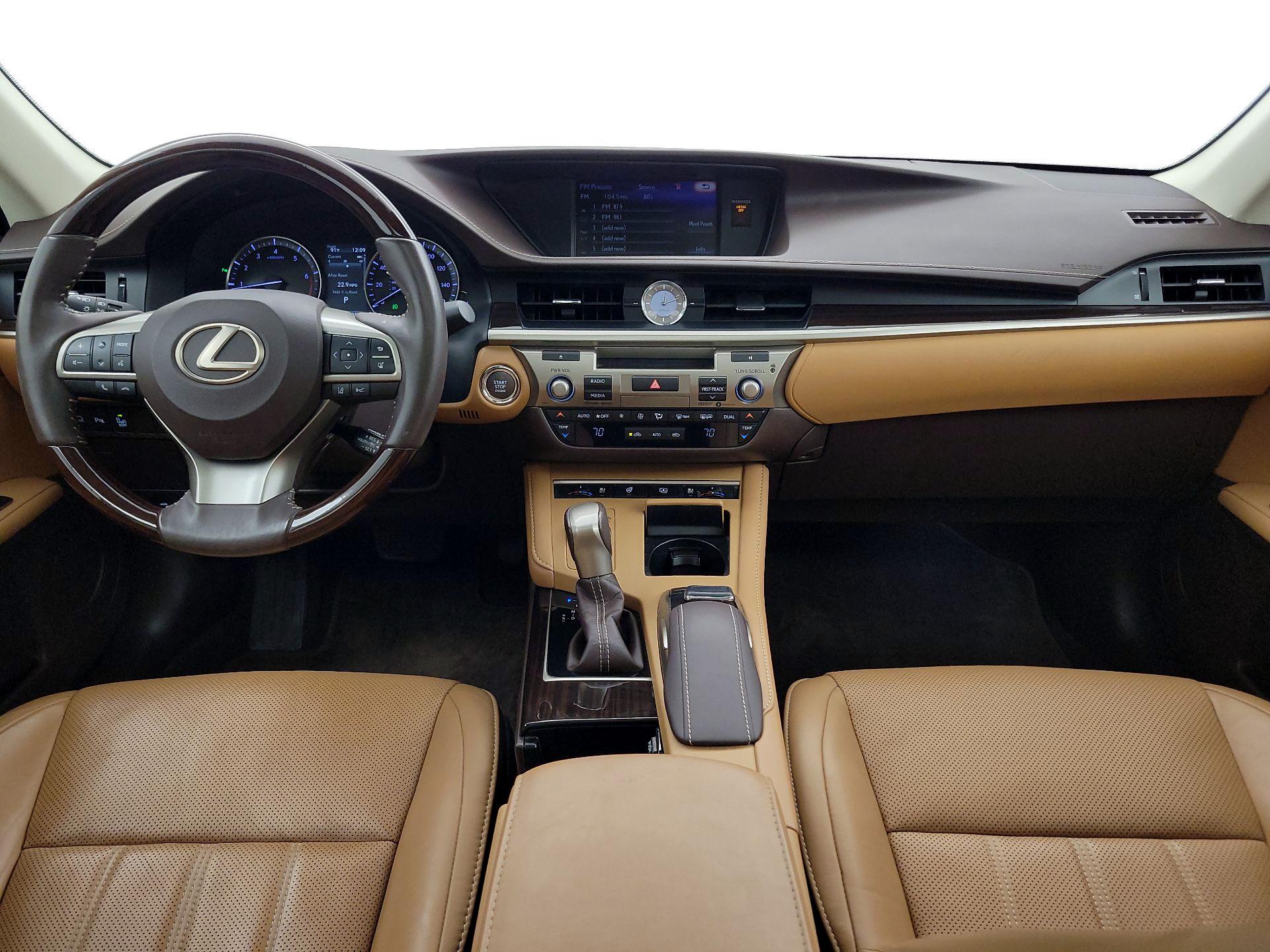 Thumbnail: 2018 Lexus ES - 9