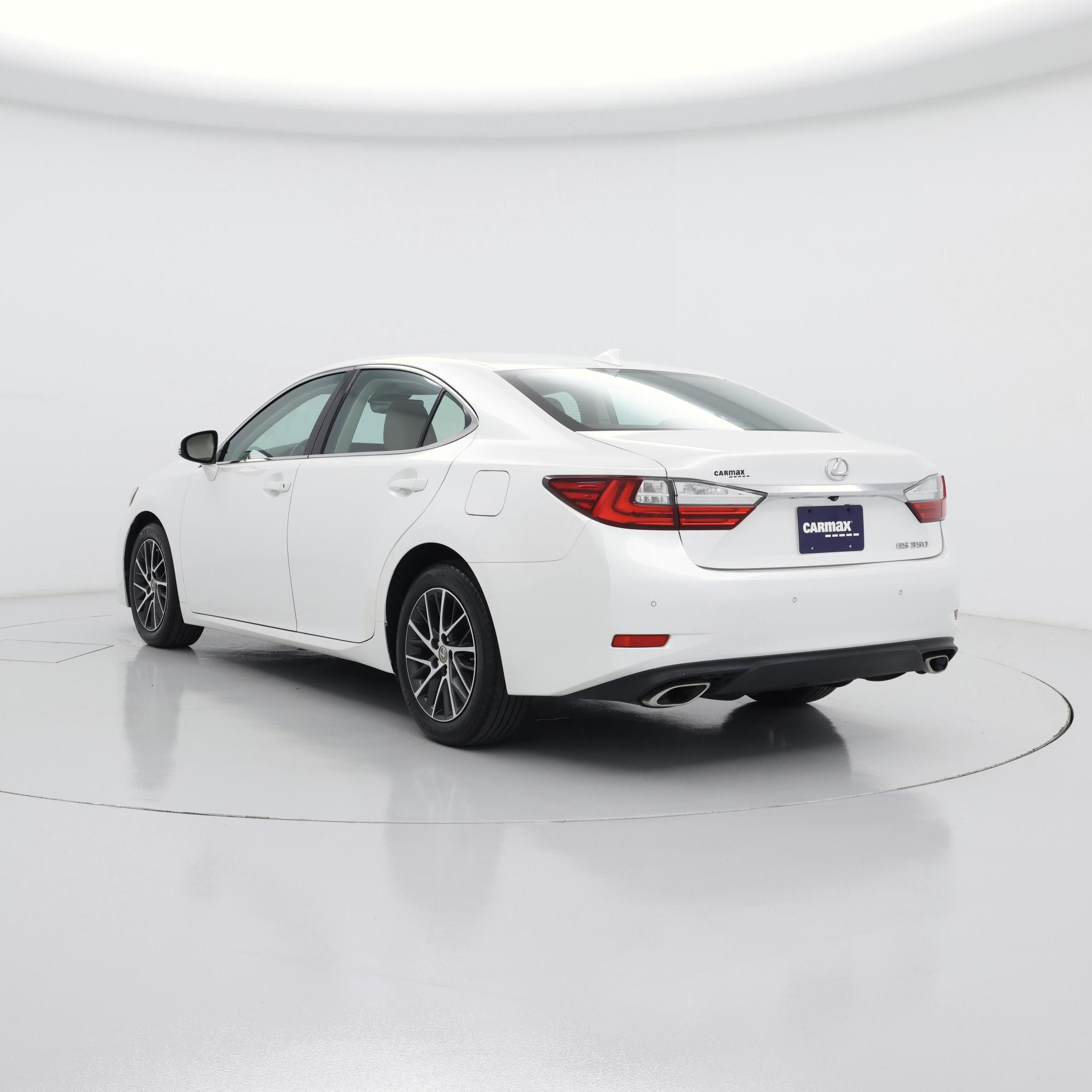 Thumbnail: 2018 Lexus ES - 2