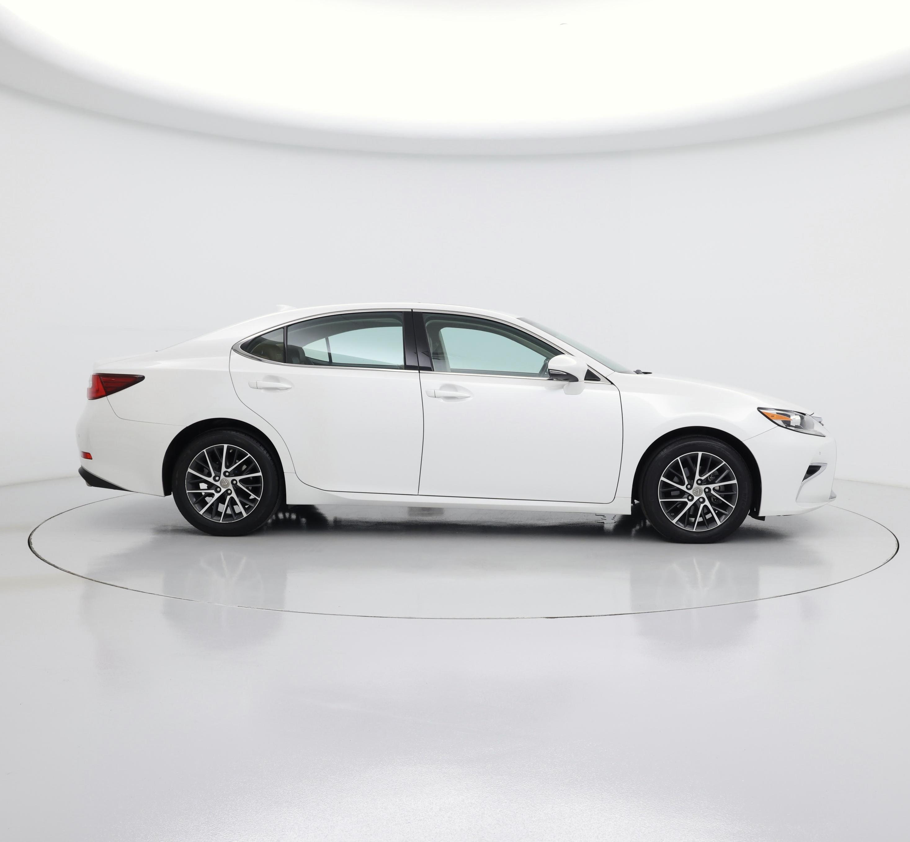 Thumbnail: 2018 Lexus ES - 7