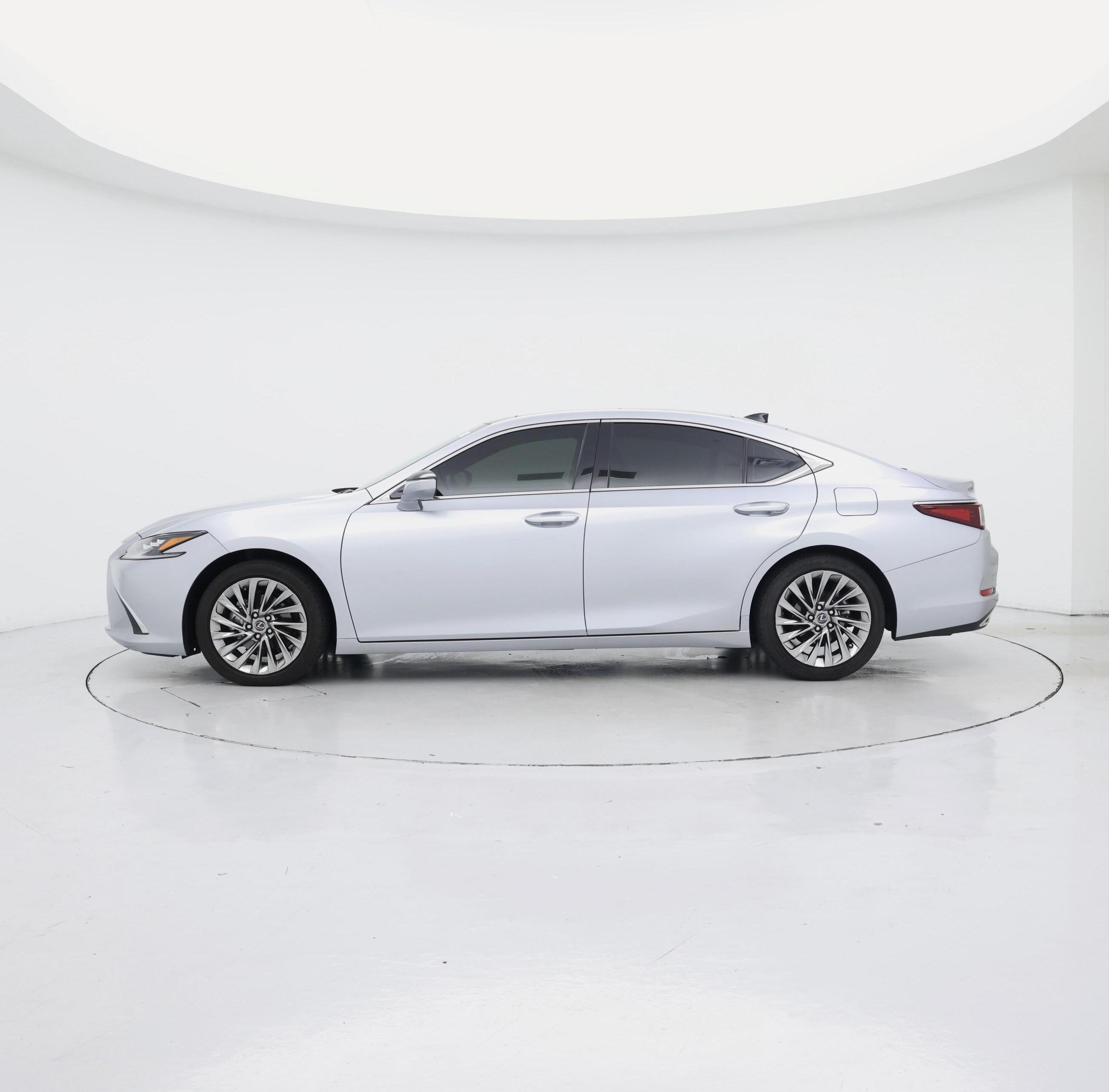 Thumbnail: 2025 Lexus ES - 3