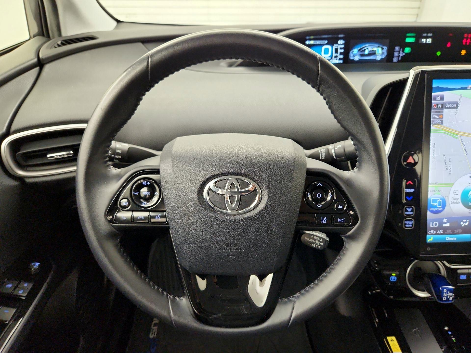 Thumbnail: 2020 Toyota Prius Prime - 10