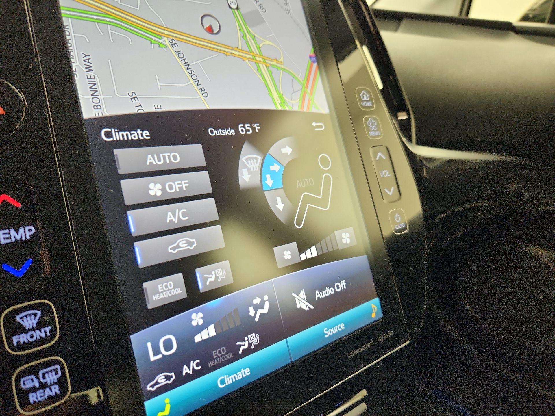 Thumbnail: 2020 Toyota Prius Prime - 17