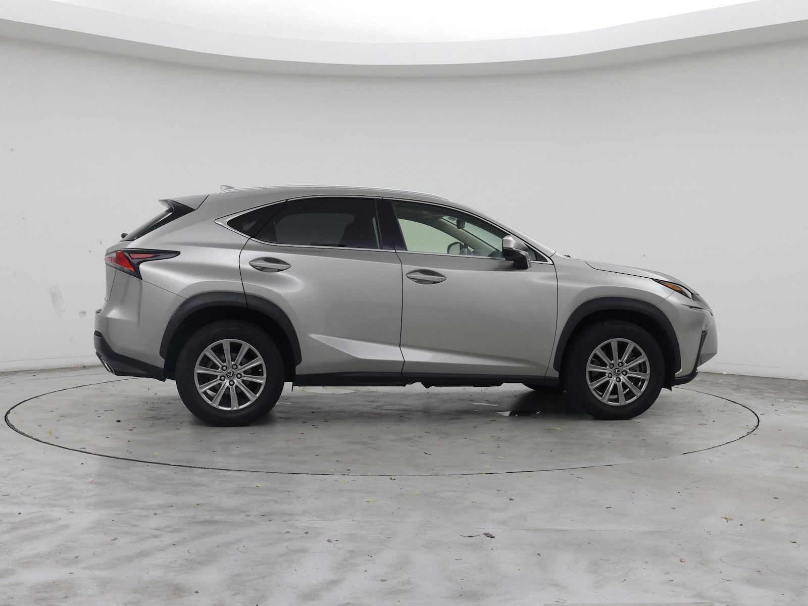 2021 Lexus NX 300 - Photo 8
