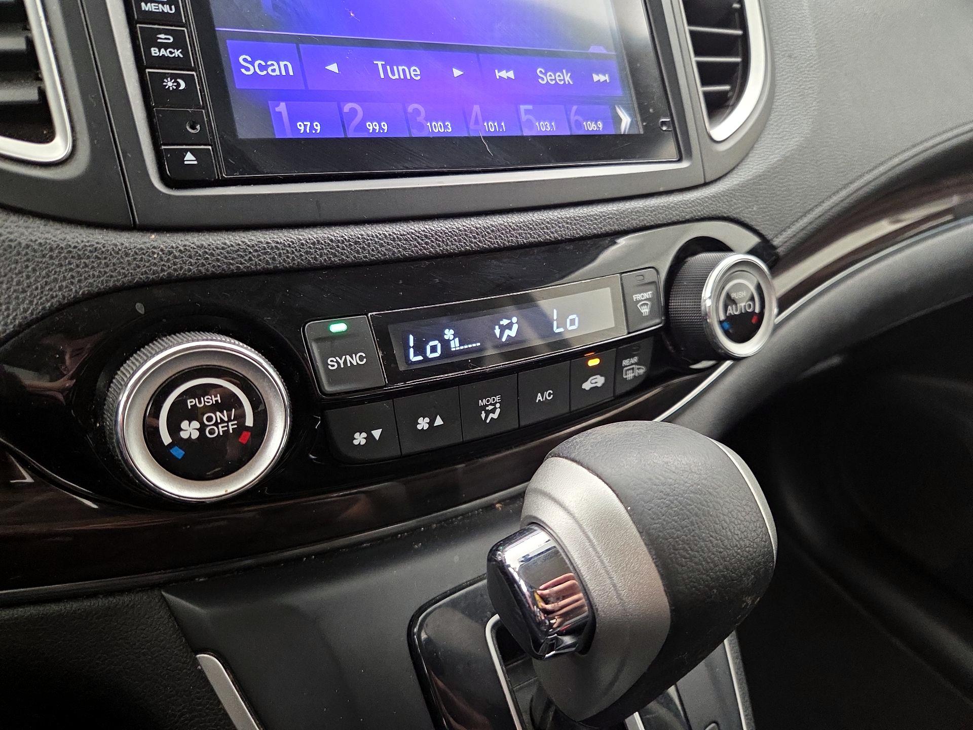 Thumbnail: 2015 Honda CR-V - 16