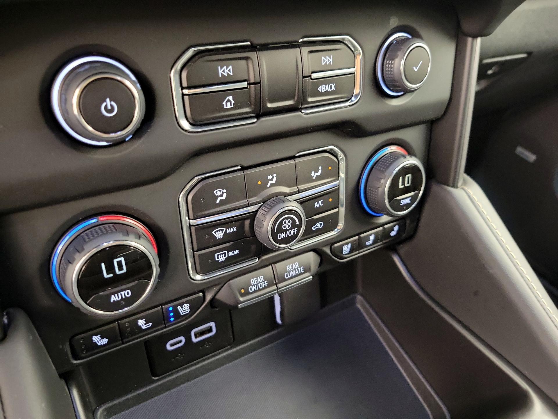 Thumbnail: 2024 Chevrolet Tahoe - 16