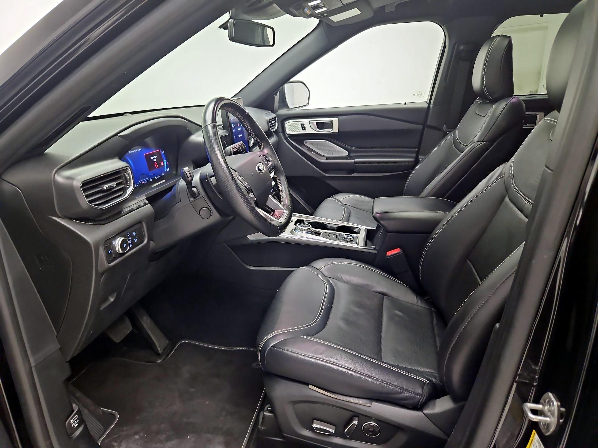 Thumbnail: 2020 Ford Explorer - 11