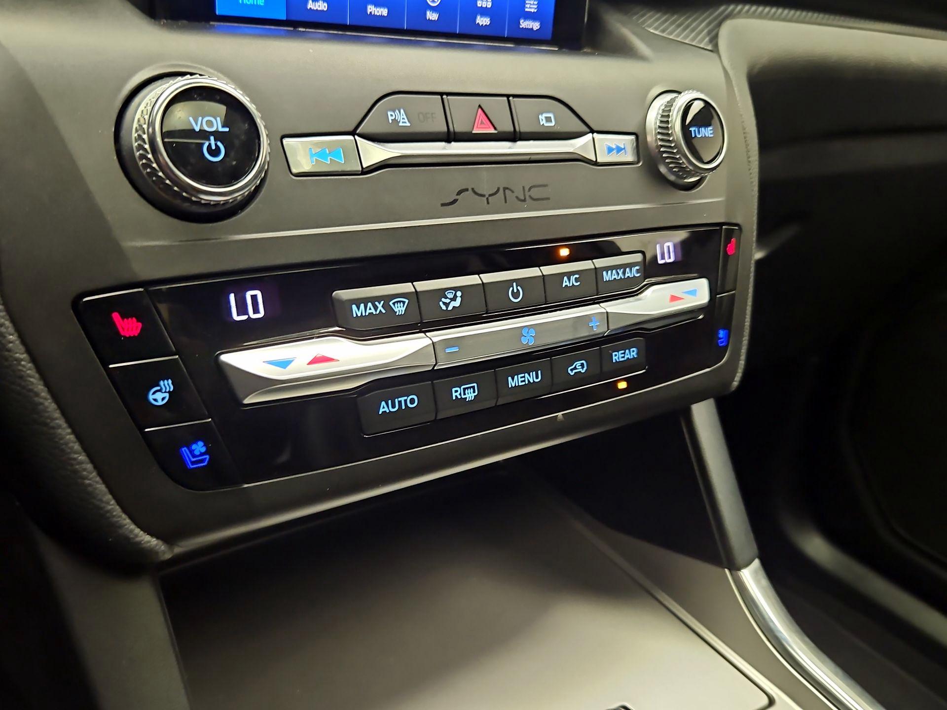 Thumbnail: 2020 Ford Explorer - 17