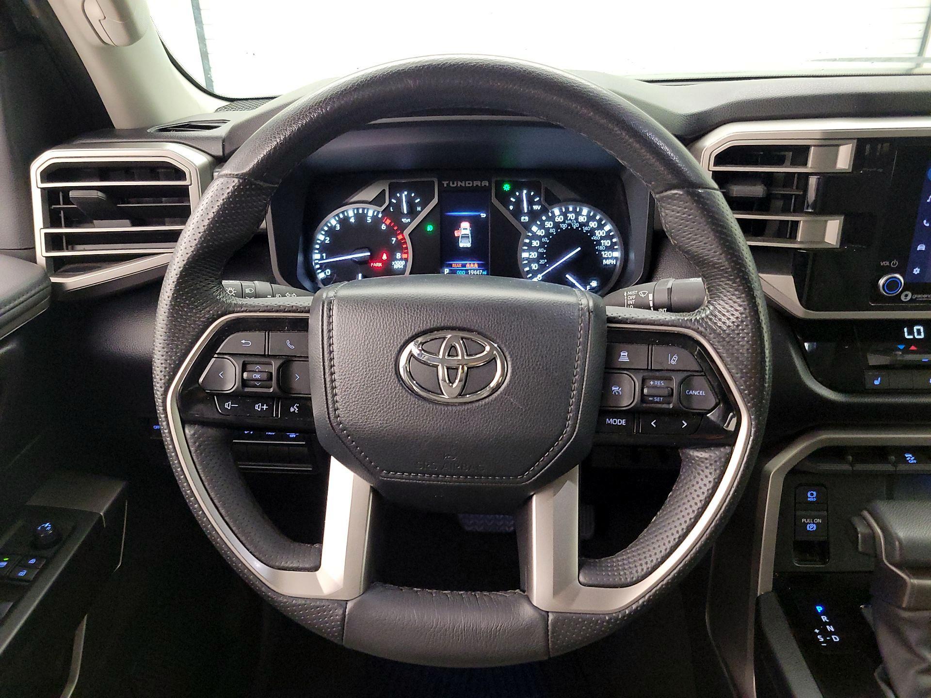Thumbnail: 2024 Toyota Tundra - 10