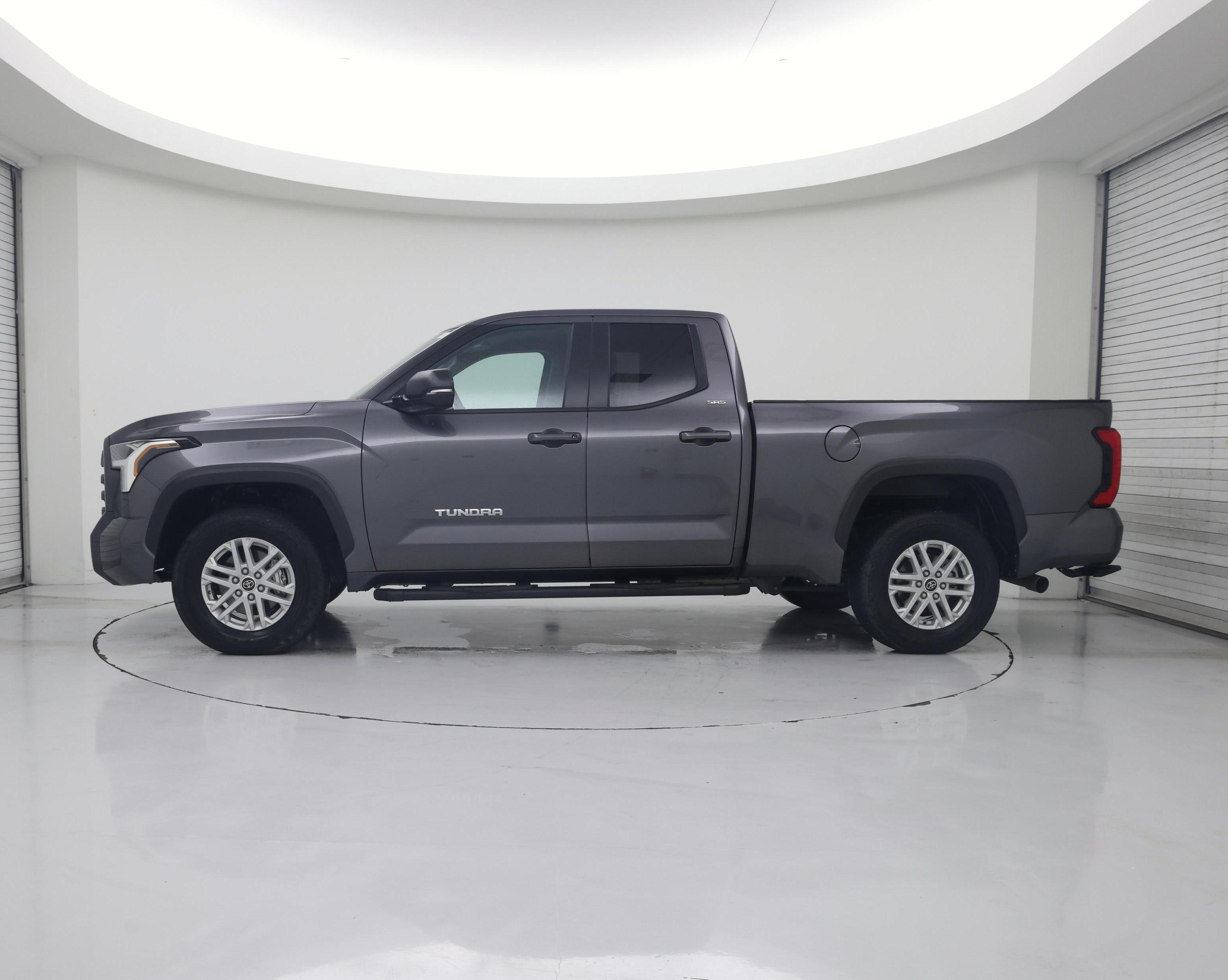 Thumbnail: 2024 Toyota Tundra - 3
