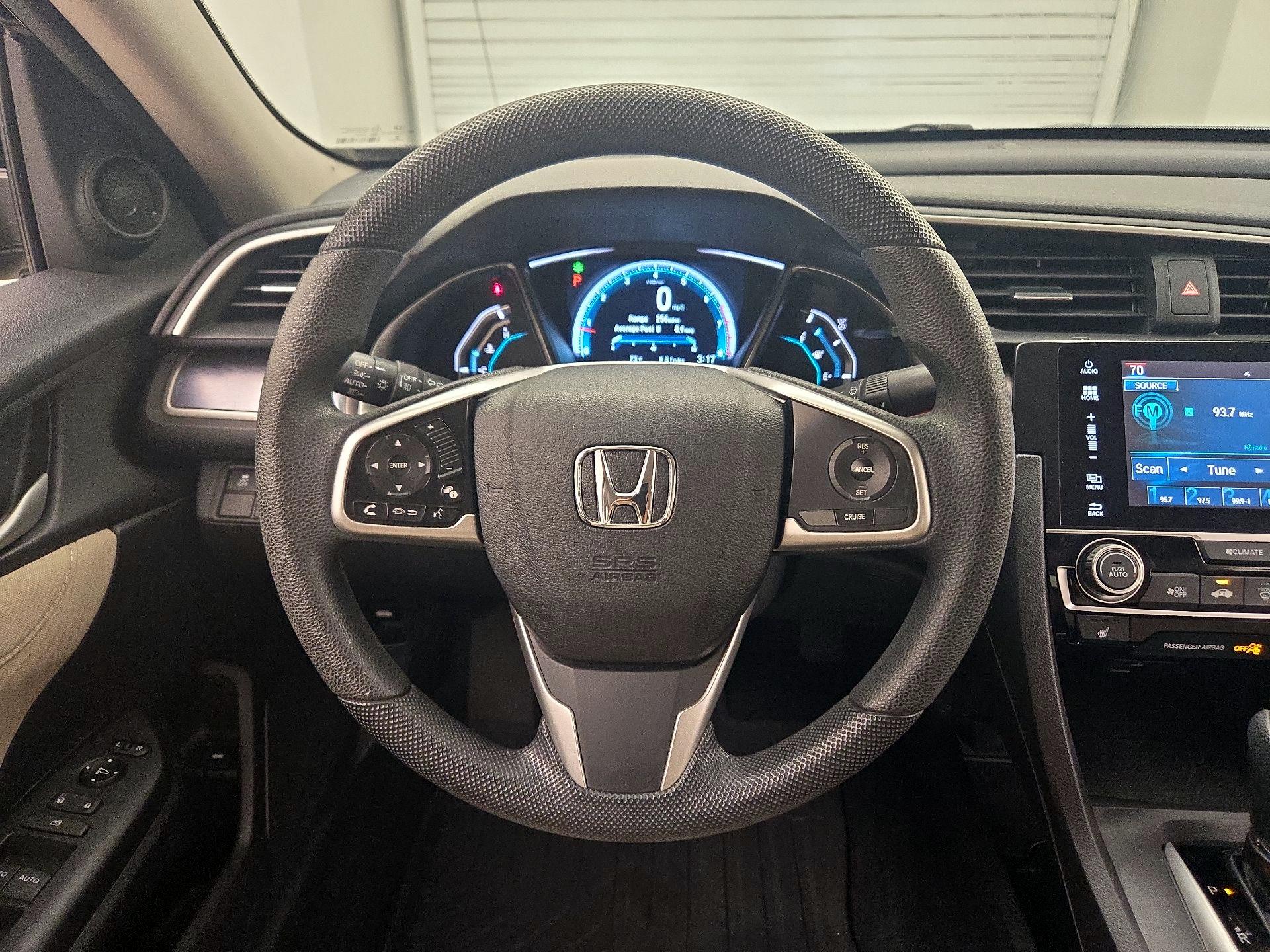 Thumbnail: 2016 Honda Civic - 10