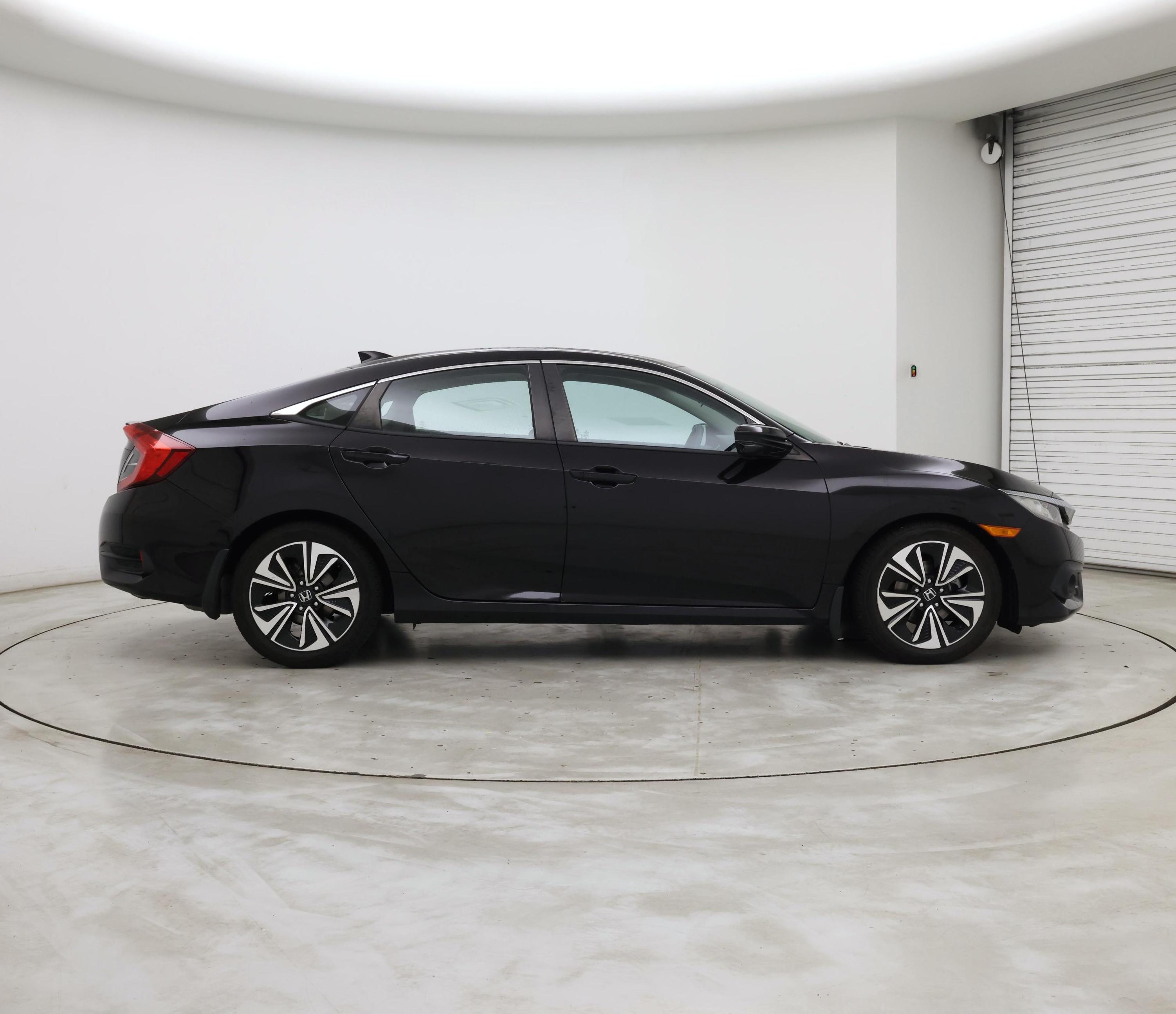 Thumbnail: 2016 Honda Civic - 7
