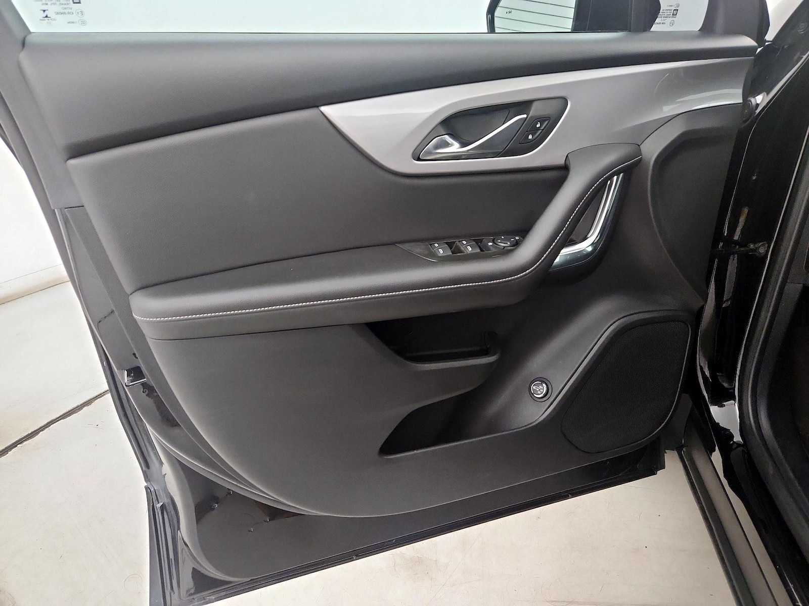 2023 Chevrolet Blazer 2LT - Photo 13