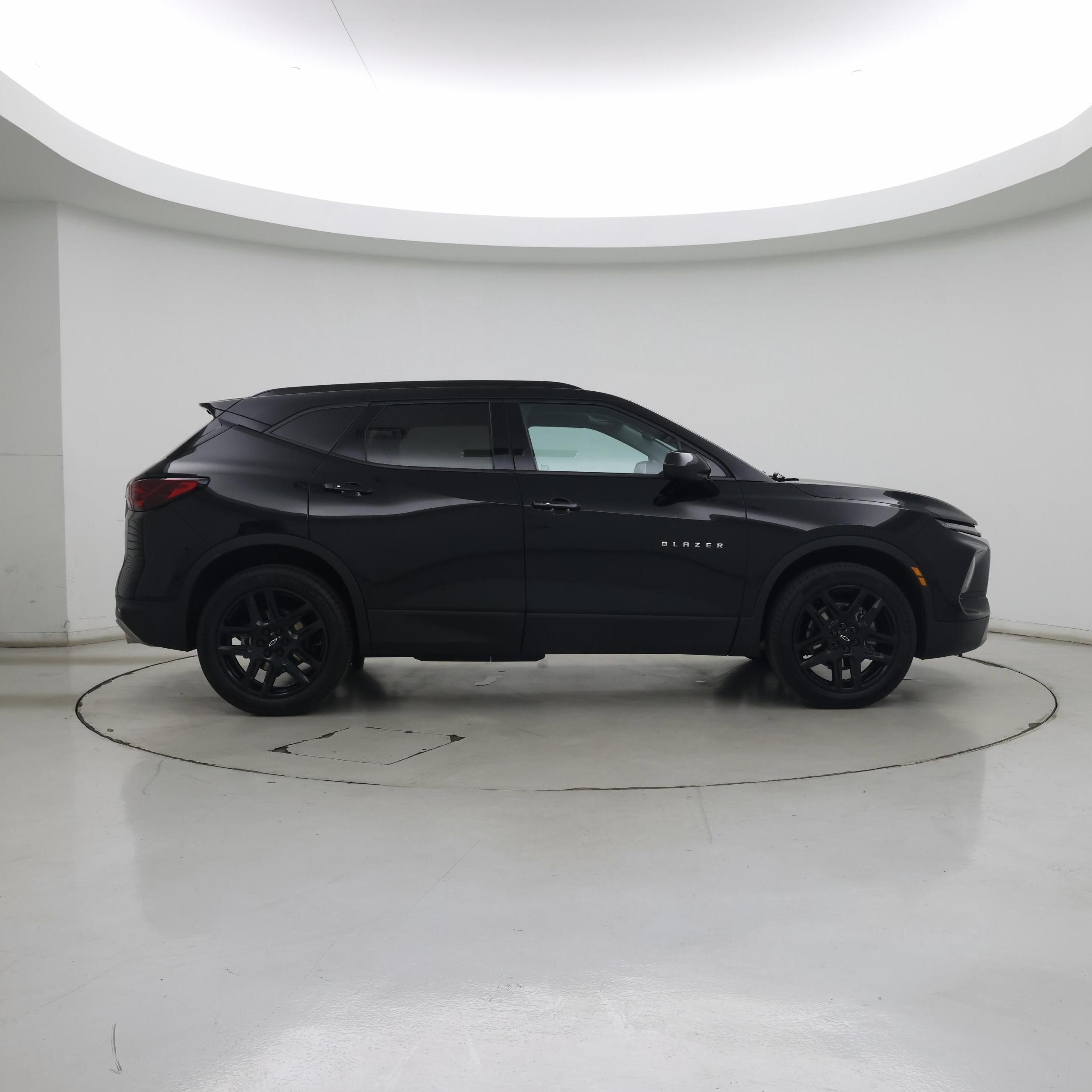 Thumbnail: 2023 Chevrolet Blazer - 7