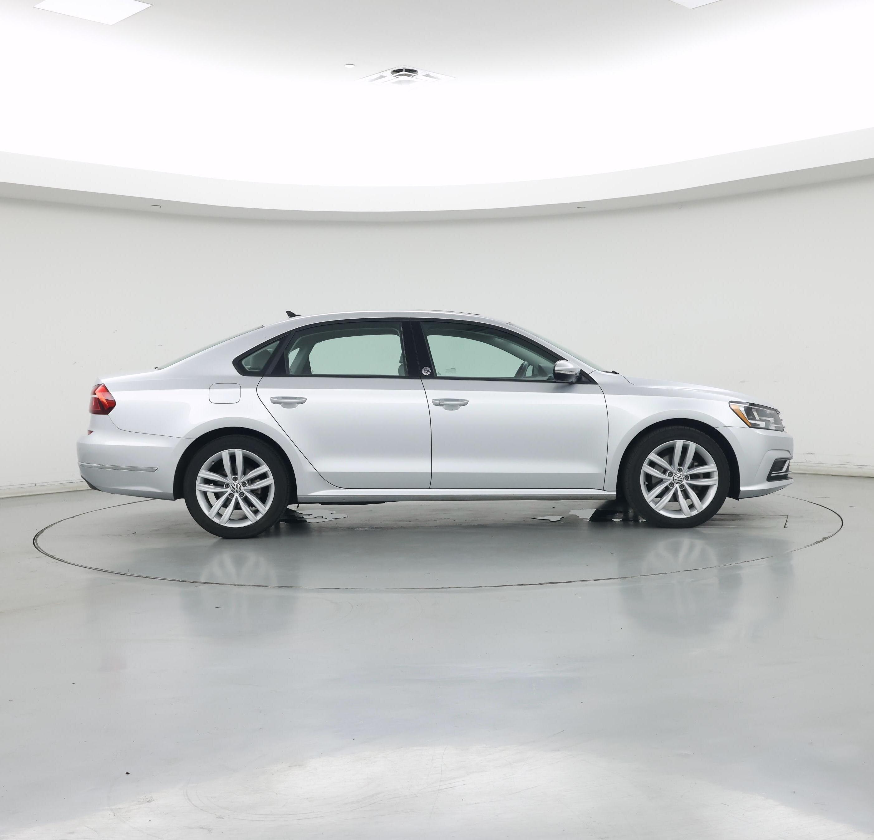 Thumbnail: 2019 Volkswagen Passat - 7