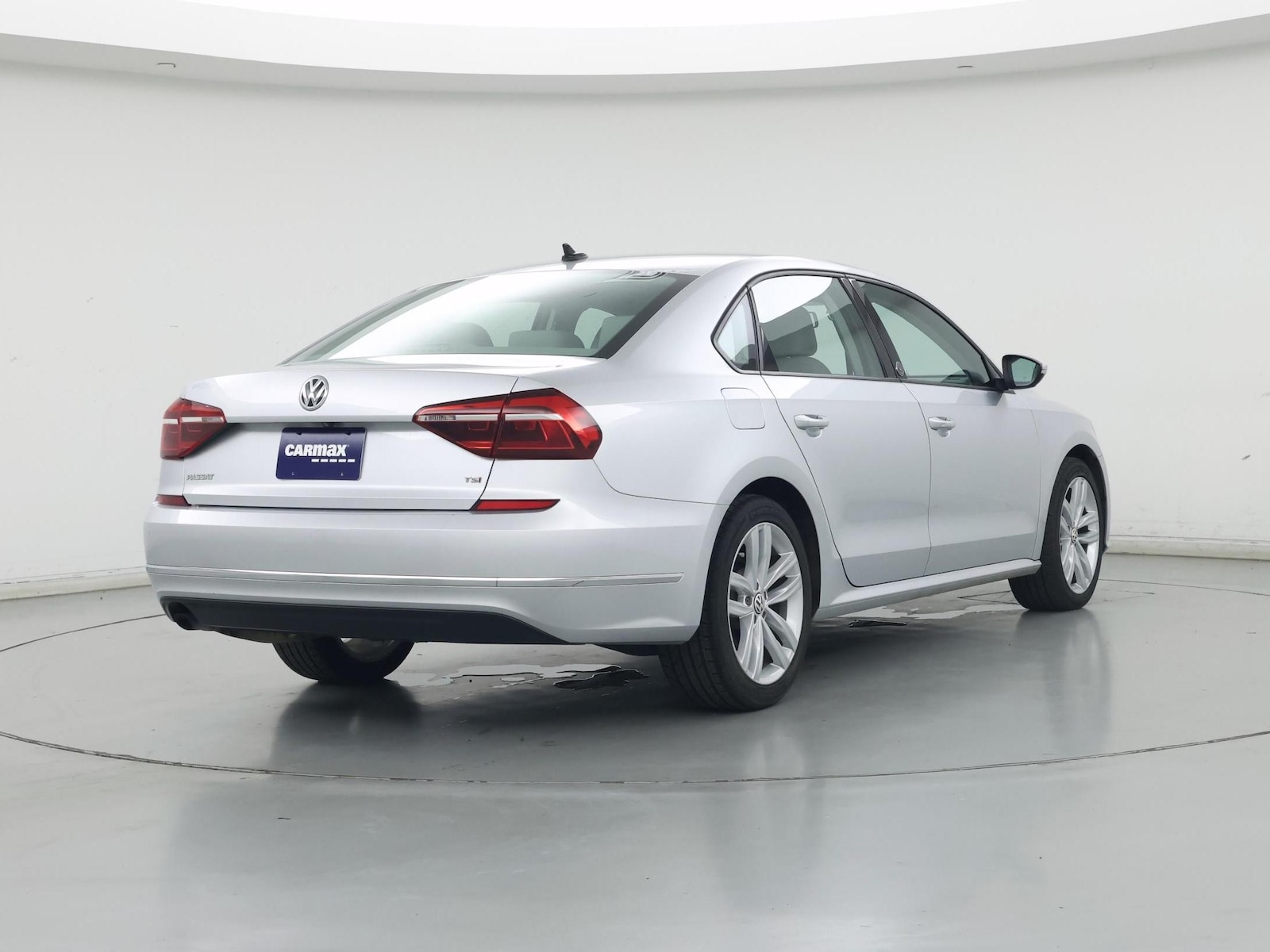 2019 Volkswagen Passat Wolfsburg Edition - Photo 9