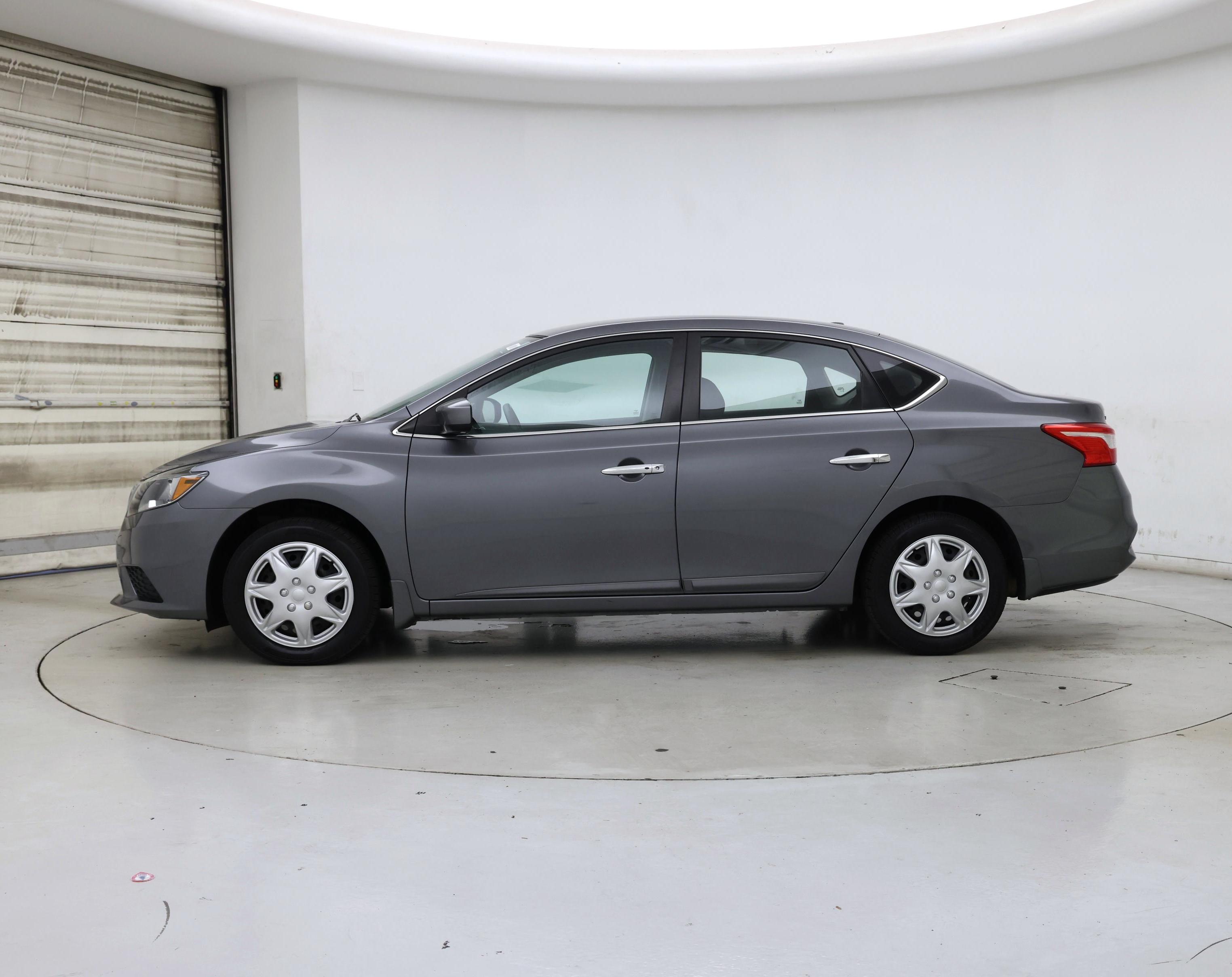 Thumbnail: 2017 Nissan Sentra - 3