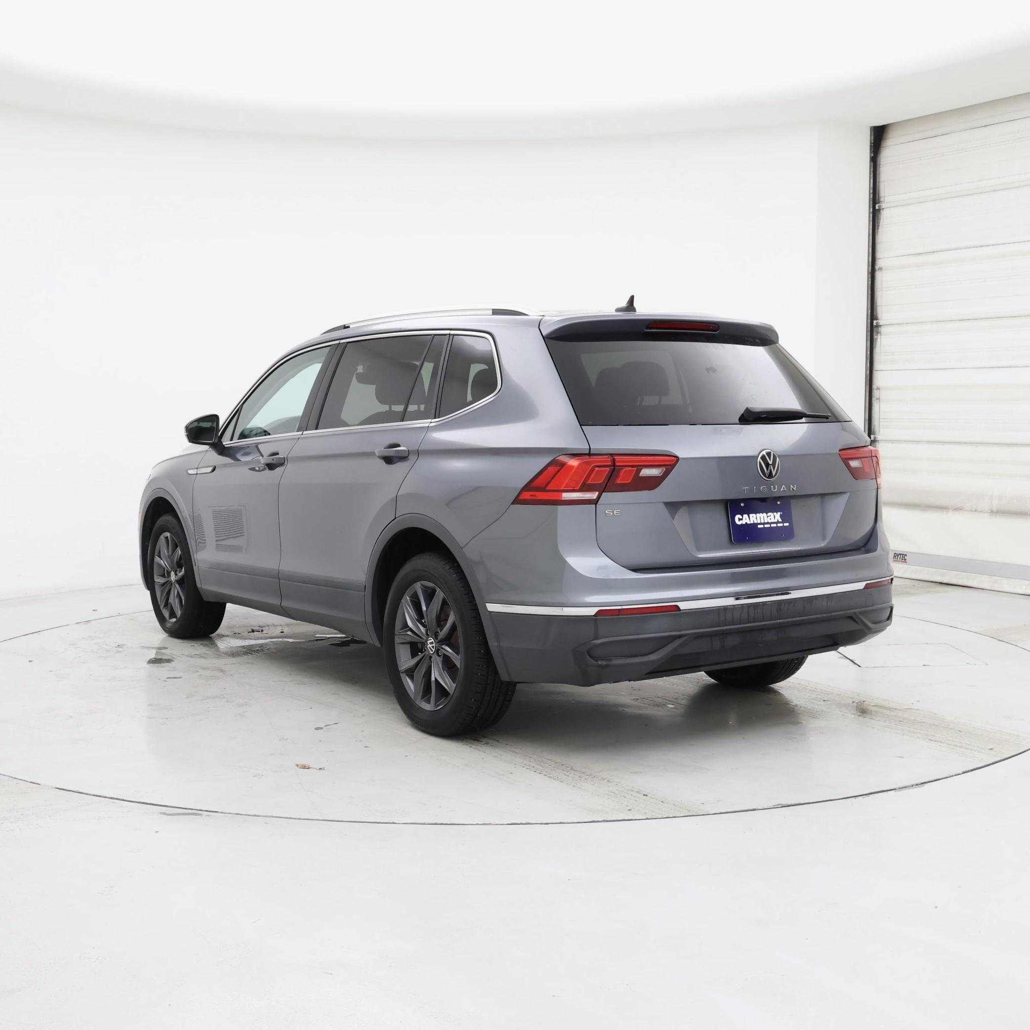 Thumbnail: 2023 Volkswagen Tiguan - 2