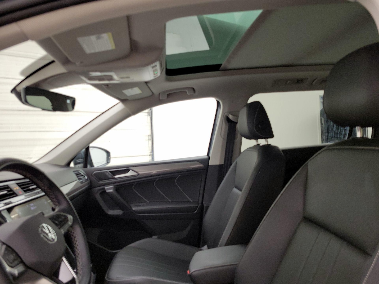 2023 Volkswagen Tiguan SE - Photo 20