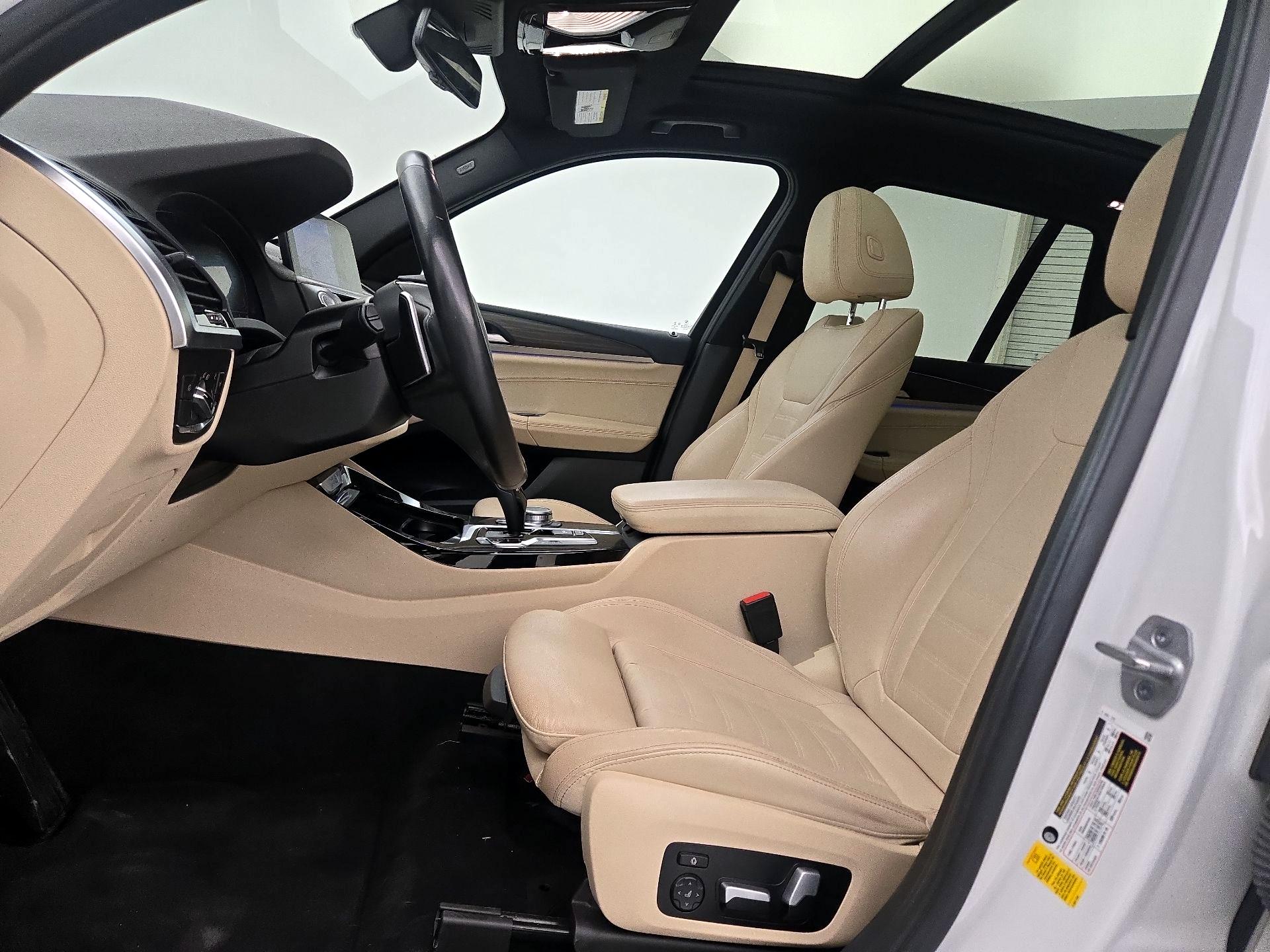 Thumbnail: 2021 BMW X3 - 11