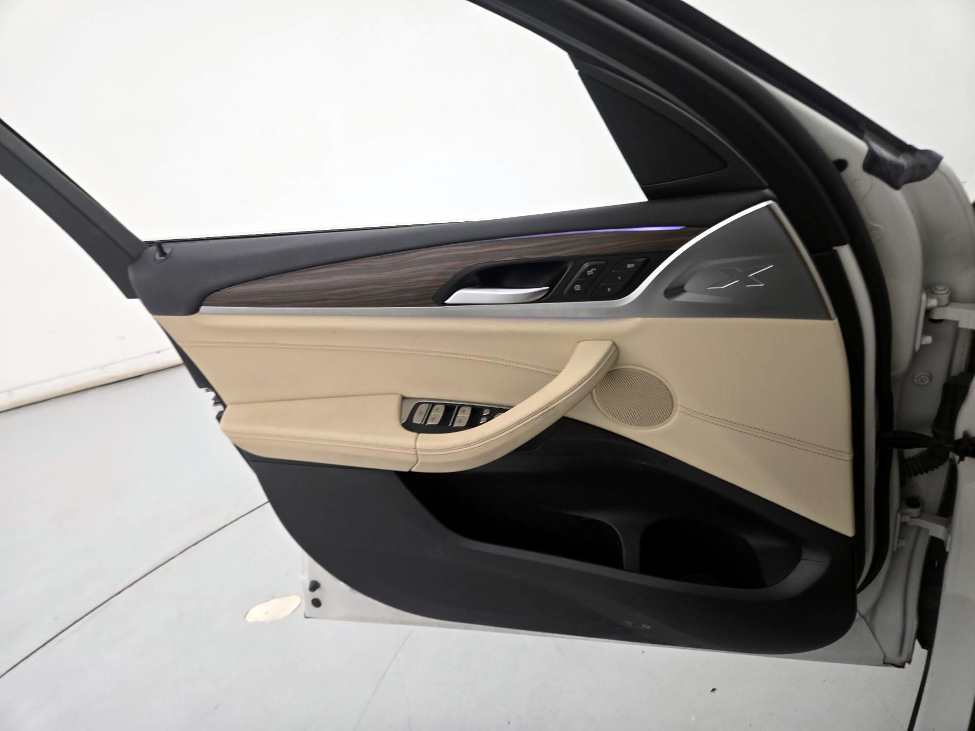 Thumbnail: 2021 BMW X3 - 12