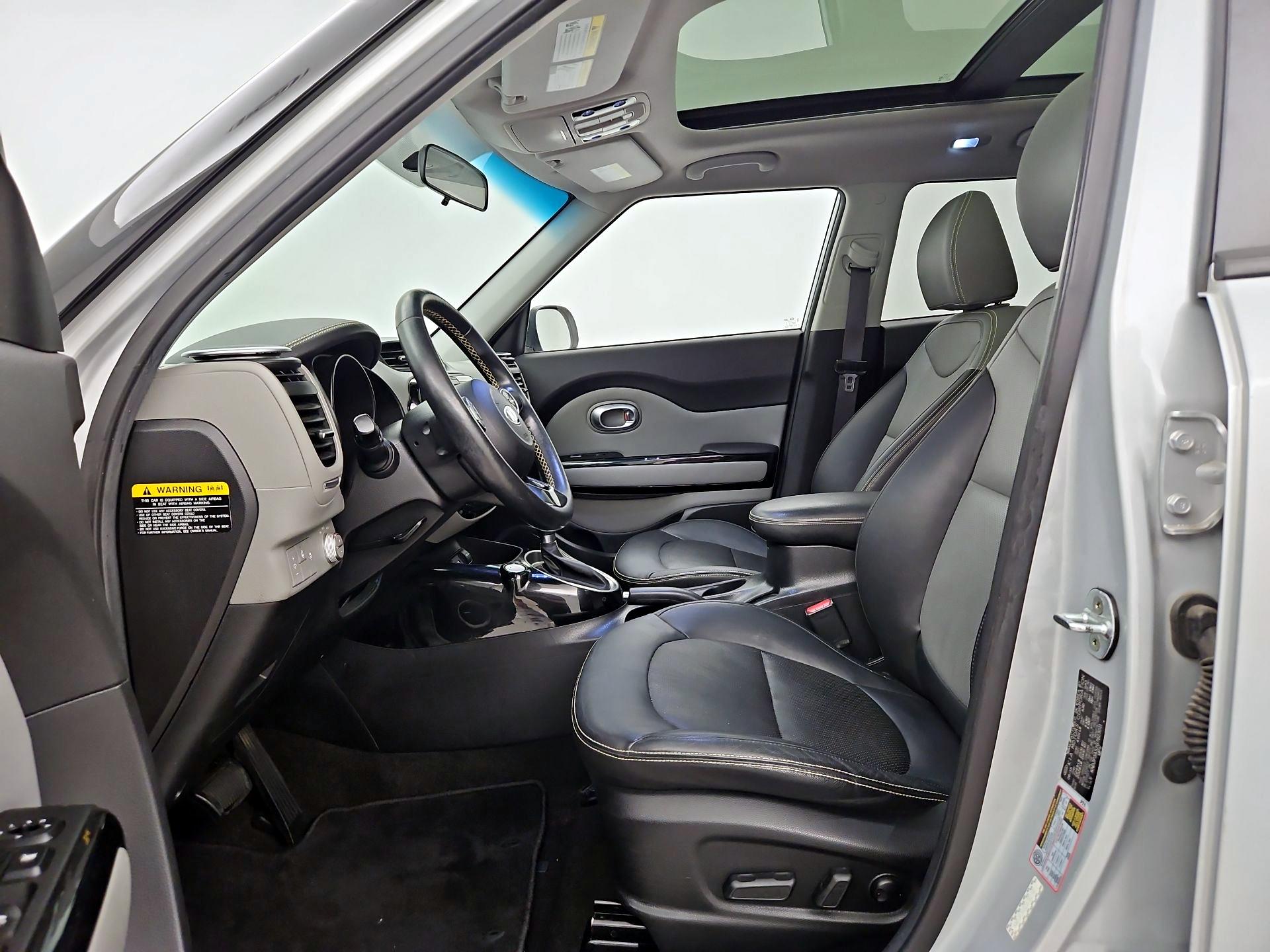 Thumbnail: 2016 Kia Soul - 11