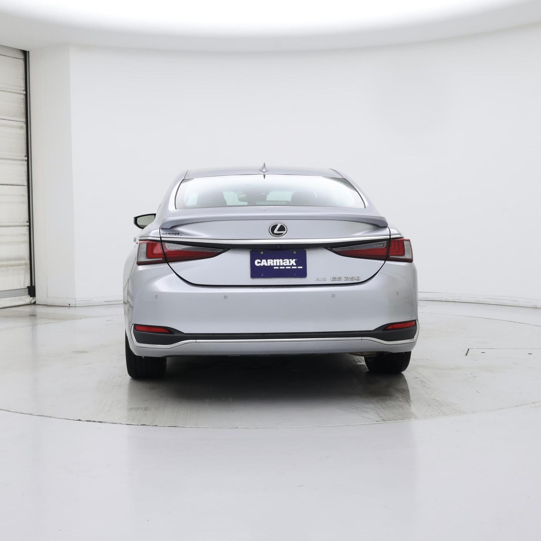 Thumbnail: 2022 Lexus ES - 6