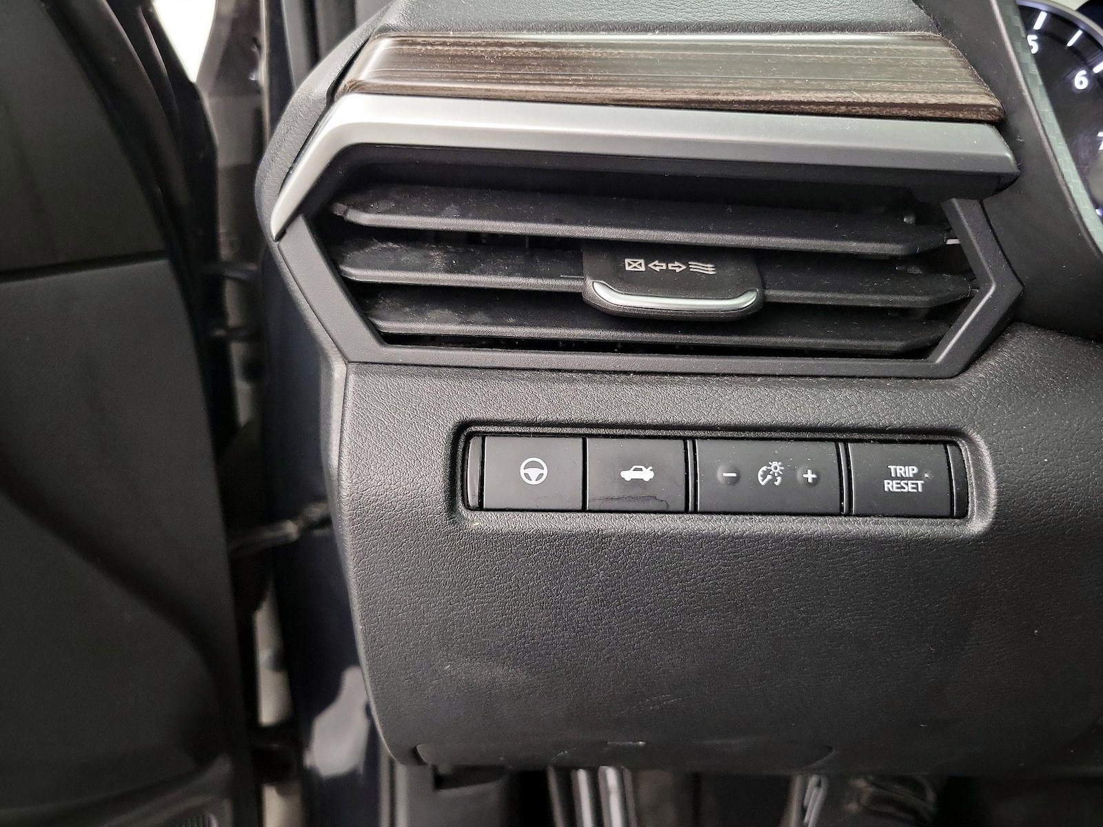 2020 Nissan Altima SL - Photo 14