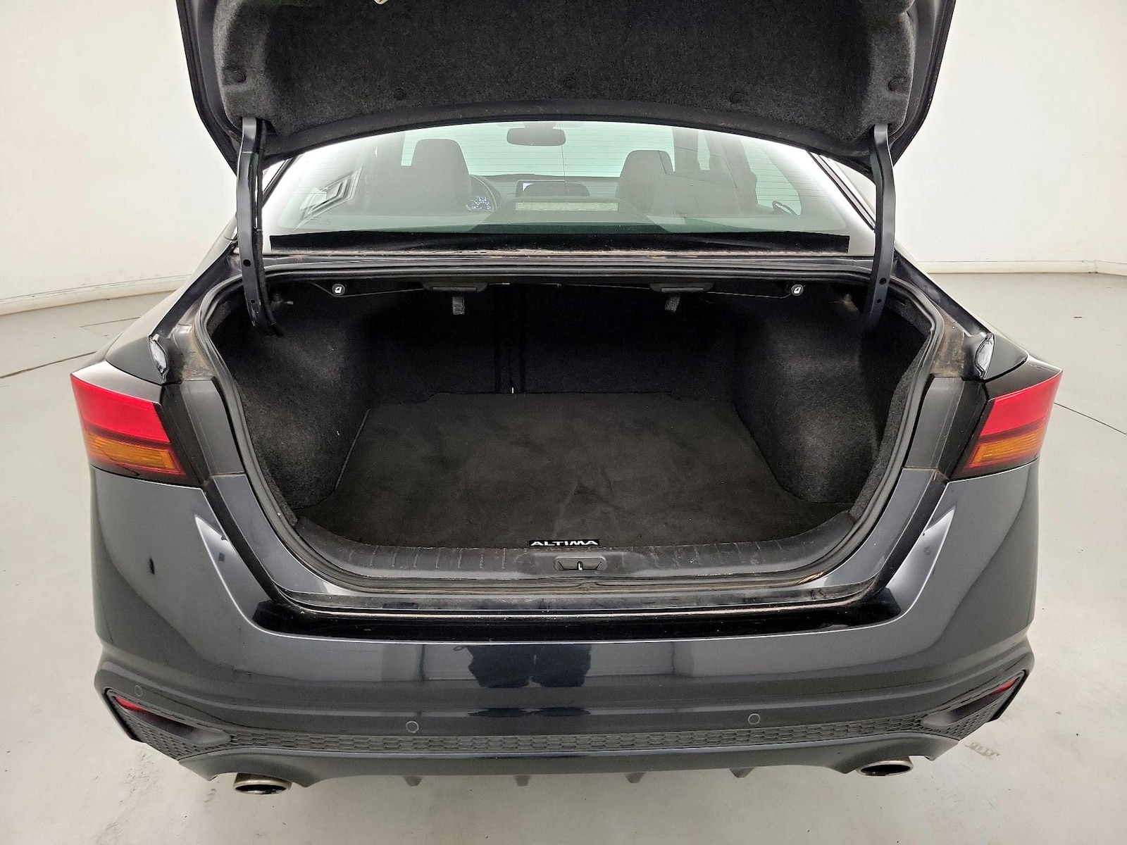2020 Nissan Altima SL - Photo 23
