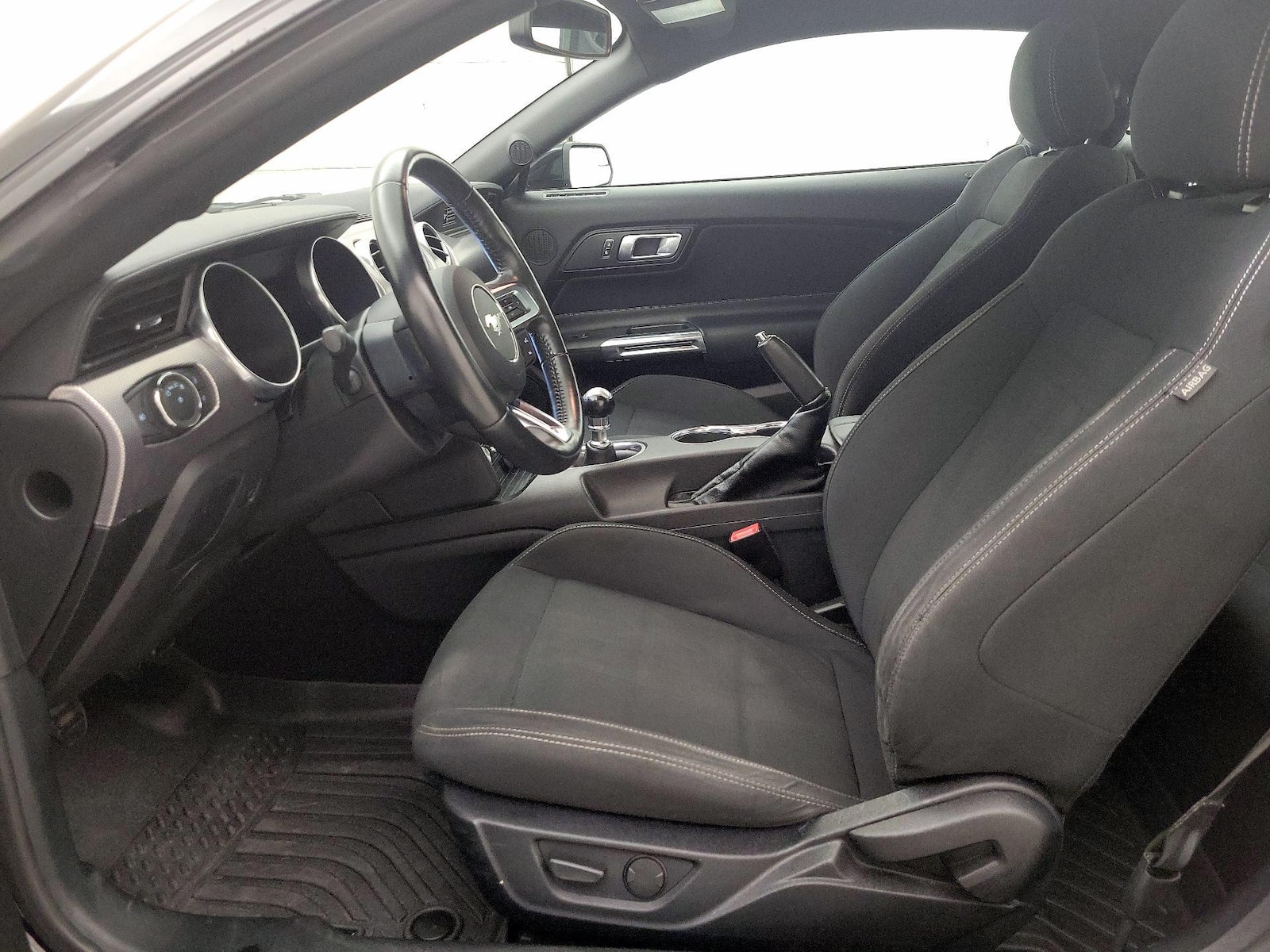Power Seat(s) & Side Airbags