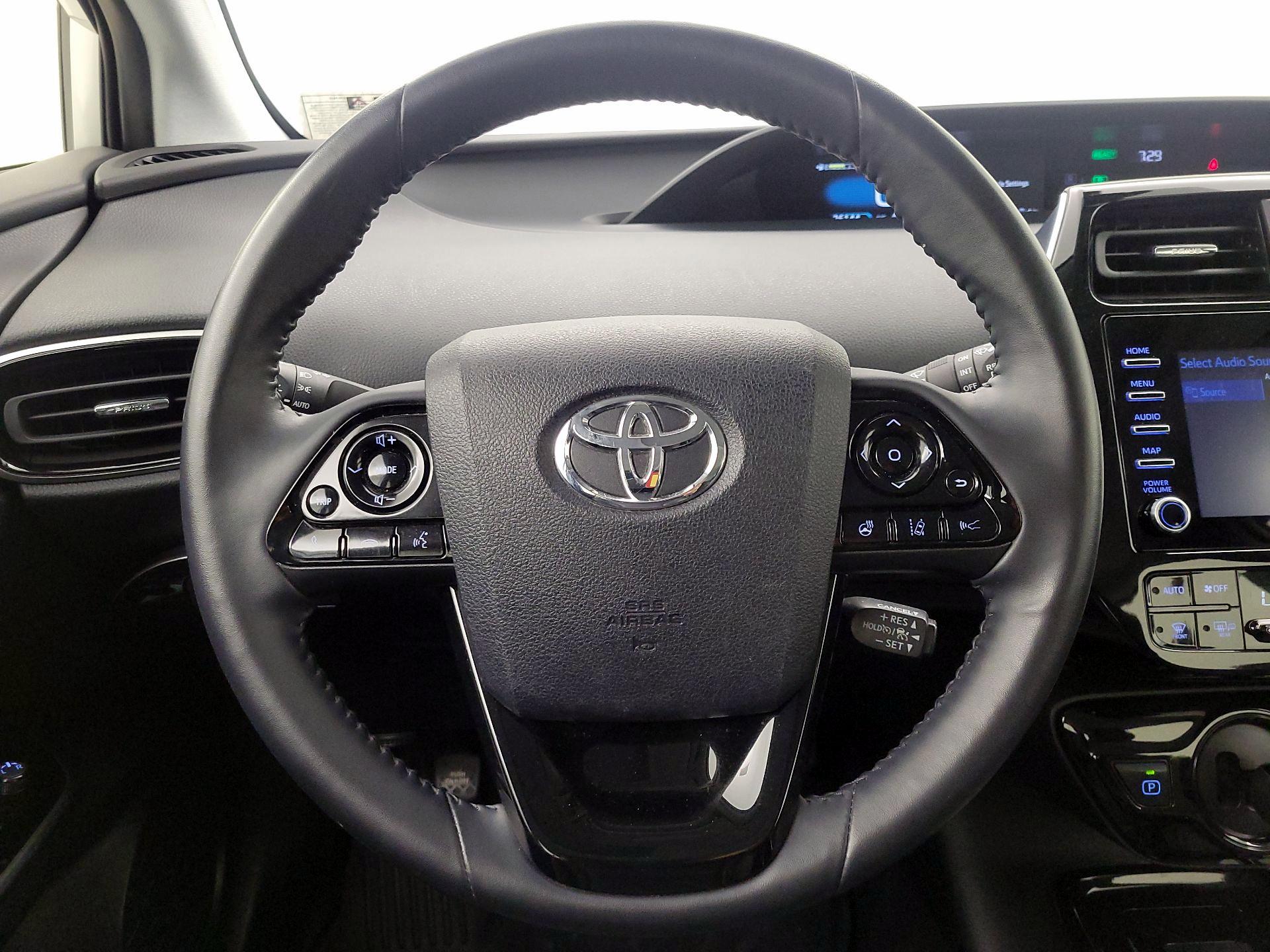 Thumbnail: 2020 Toyota Prius - 10