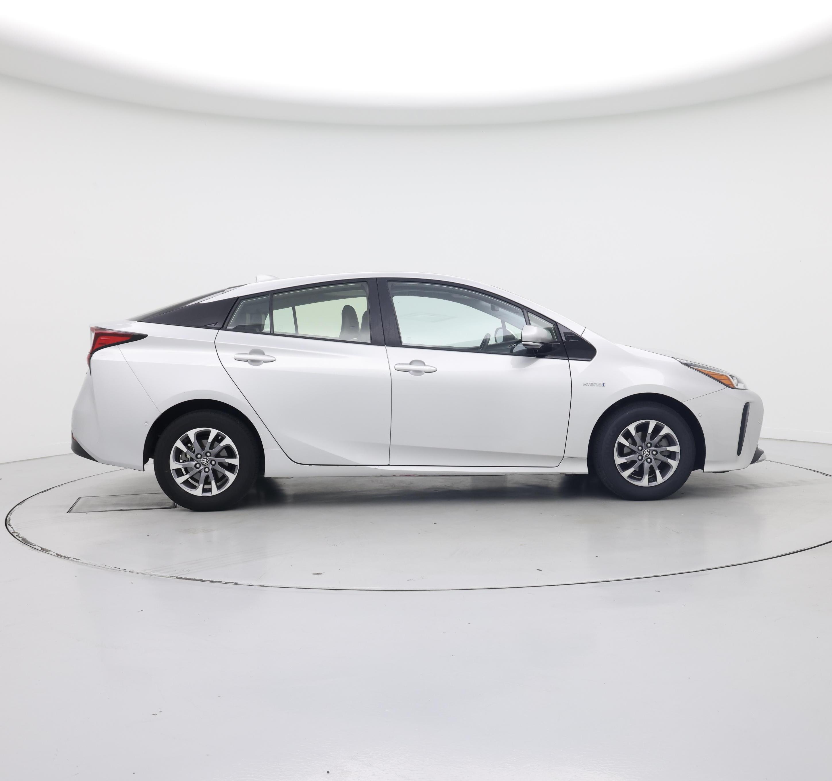 Thumbnail: 2020 Toyota Prius - 7