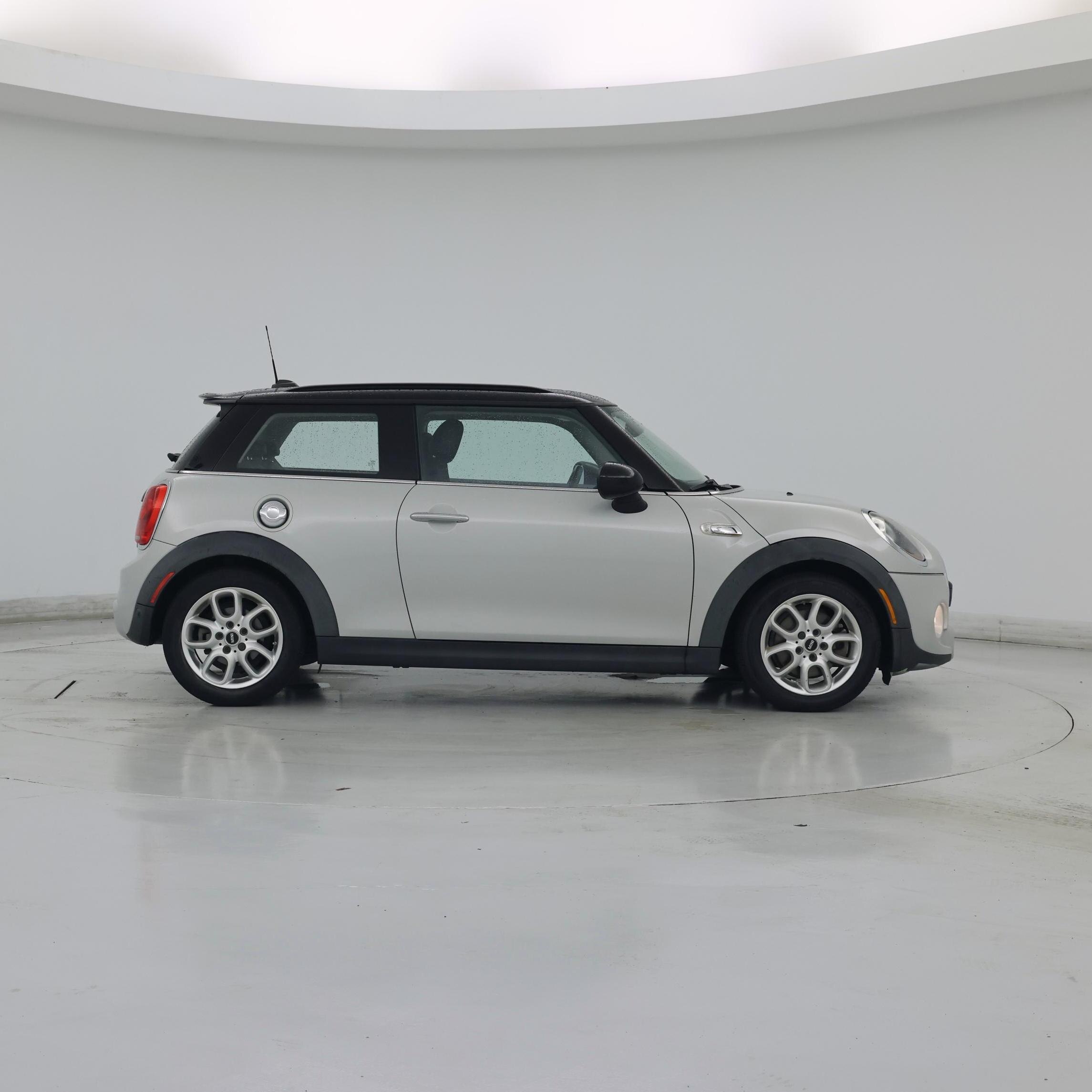 Thumbnail: 2015 MINI Cooper Hardtop - 7