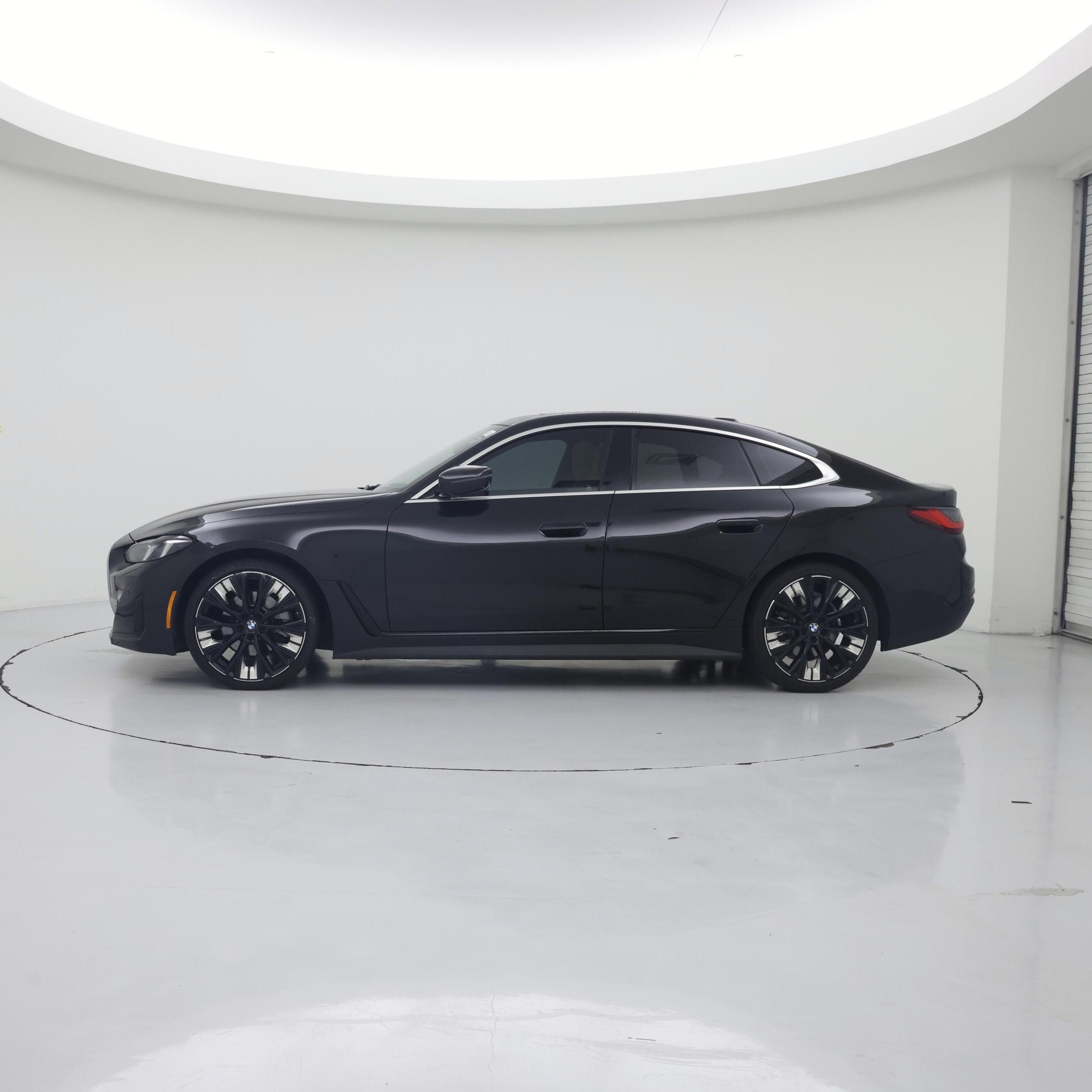 Thumbnail: 2025 BMW 4 Series - 3