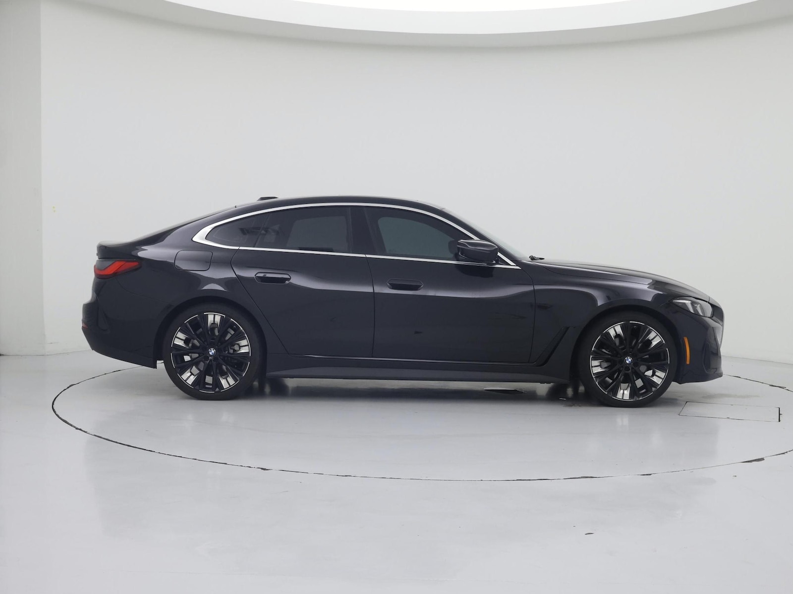 2025 BMW 4 Series 430i - Photo 8