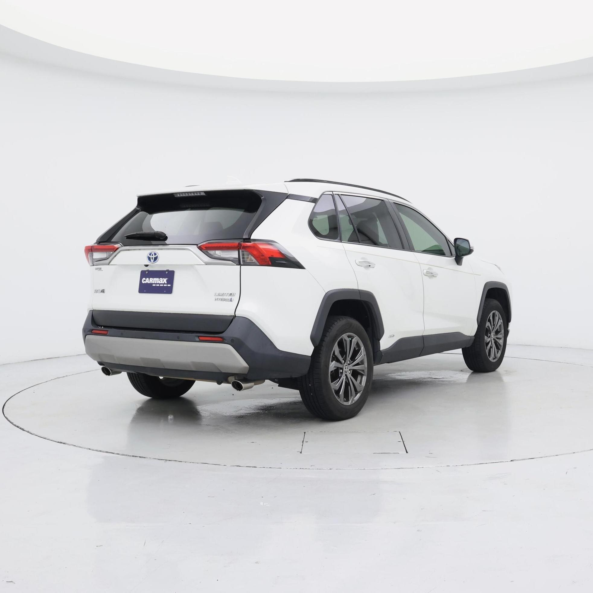 Thumbnail: 2022 Toyota RAV4 - 8
