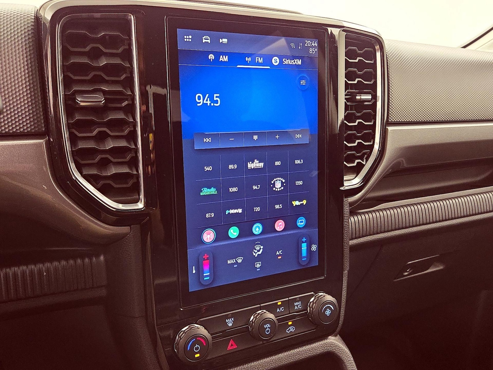 2024 Ford Ranger XLT - Photo 17