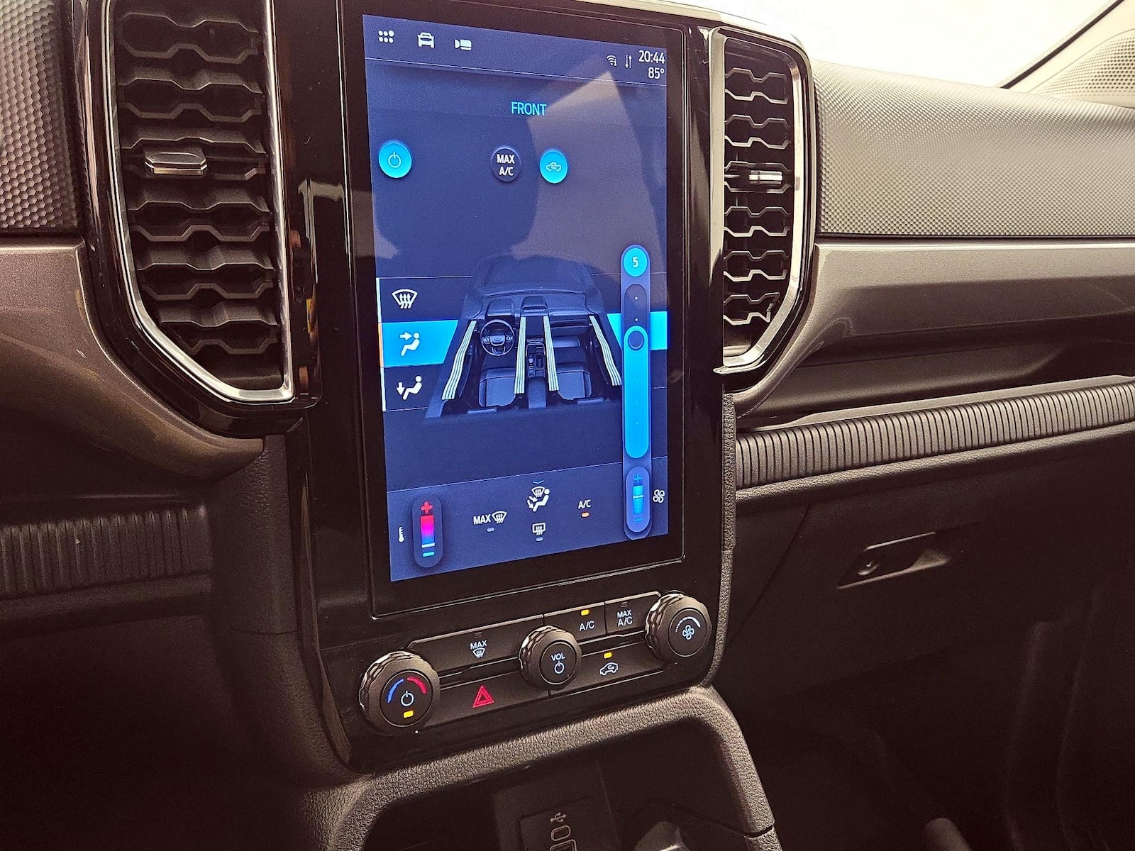 2024 Ford Ranger XLT - Photo 18