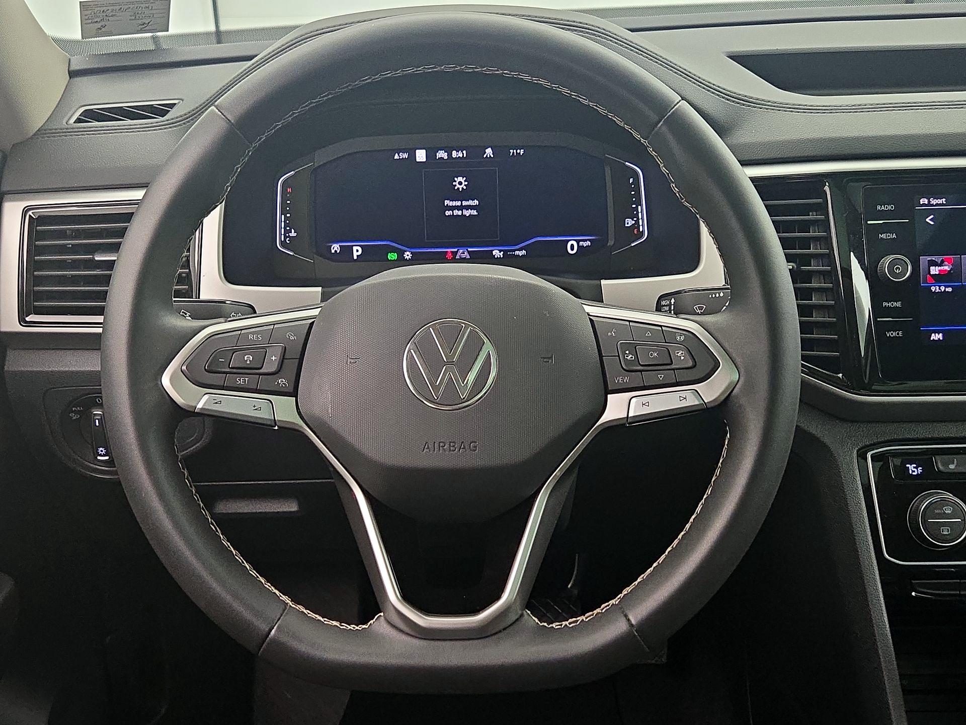 Thumbnail: 2023 Volkswagen Atlas - 10