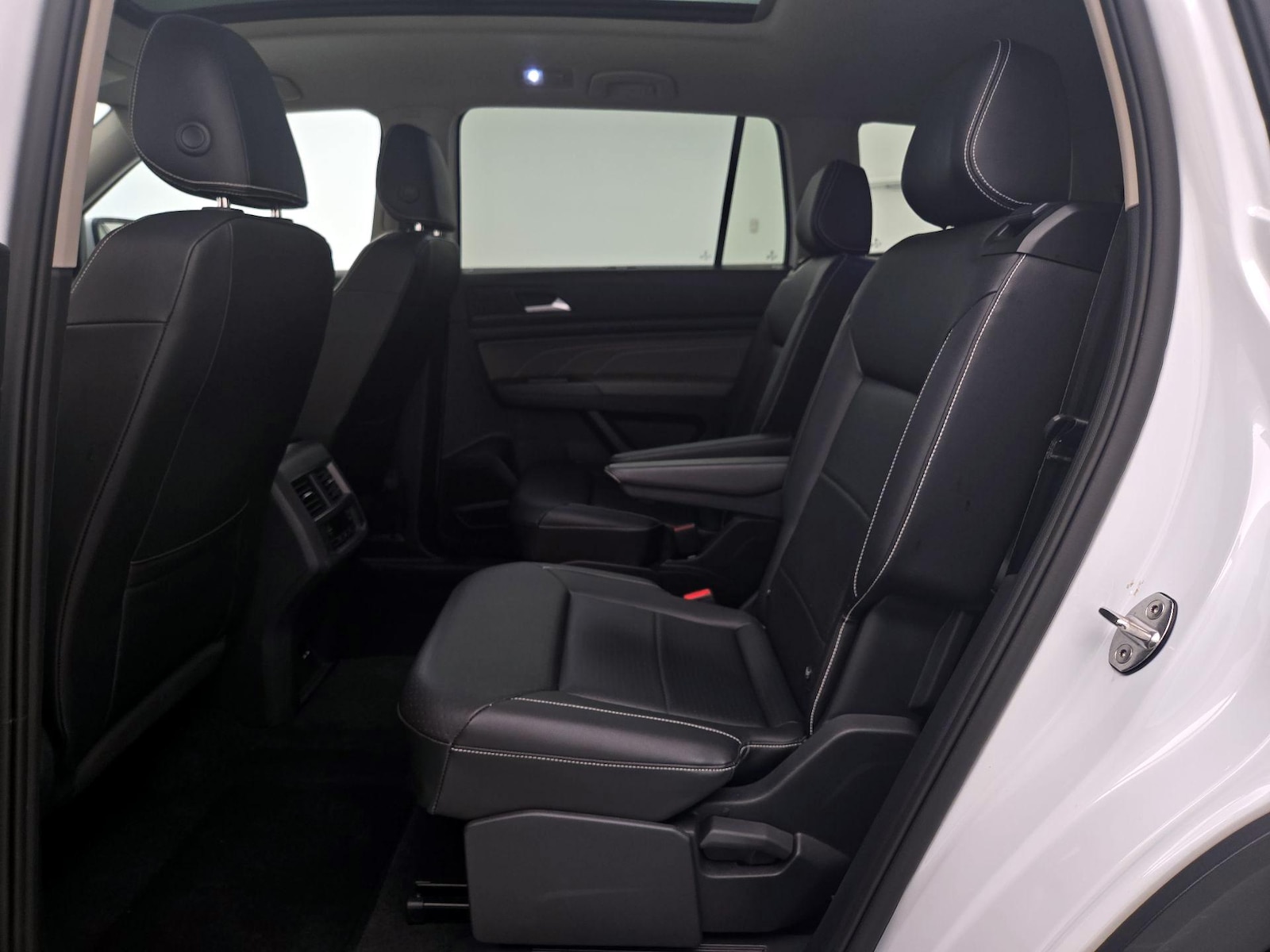 2023 Volkswagen Atlas SEL - Photo 22