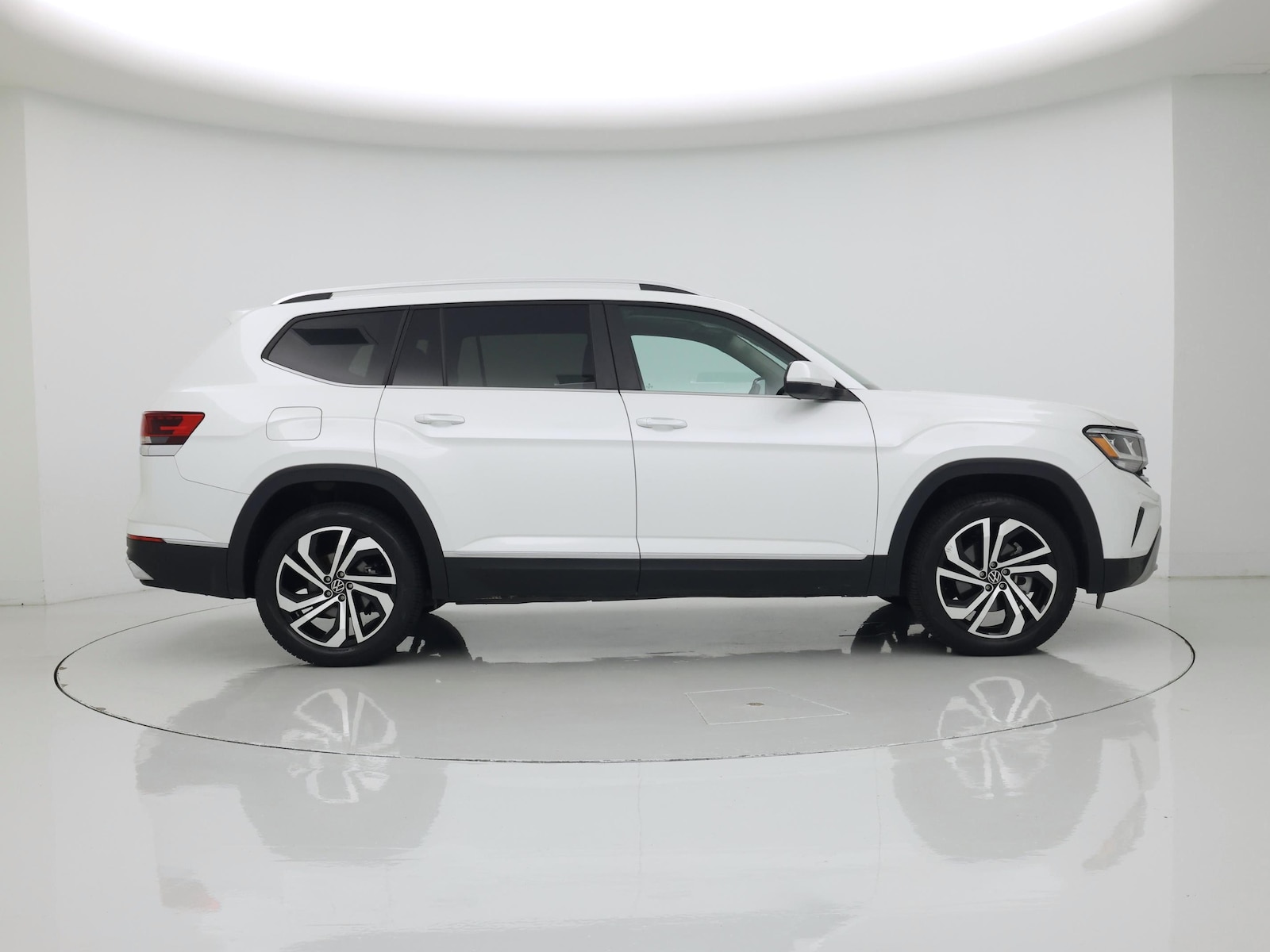 2023 Volkswagen Atlas SEL - Photo 8